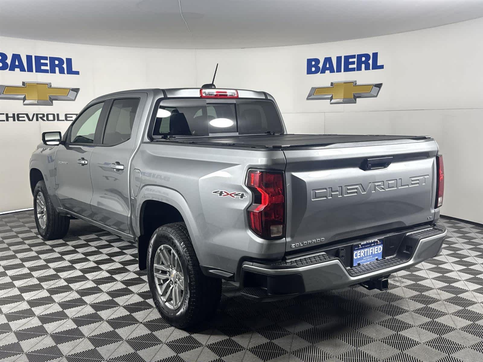 Thumbnail: 2024 Chevrolet Colorado - 3