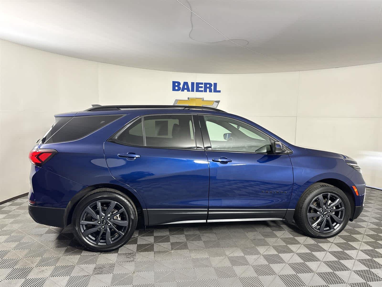 Thumbnail: 2022 Chevrolet Equinox - 6