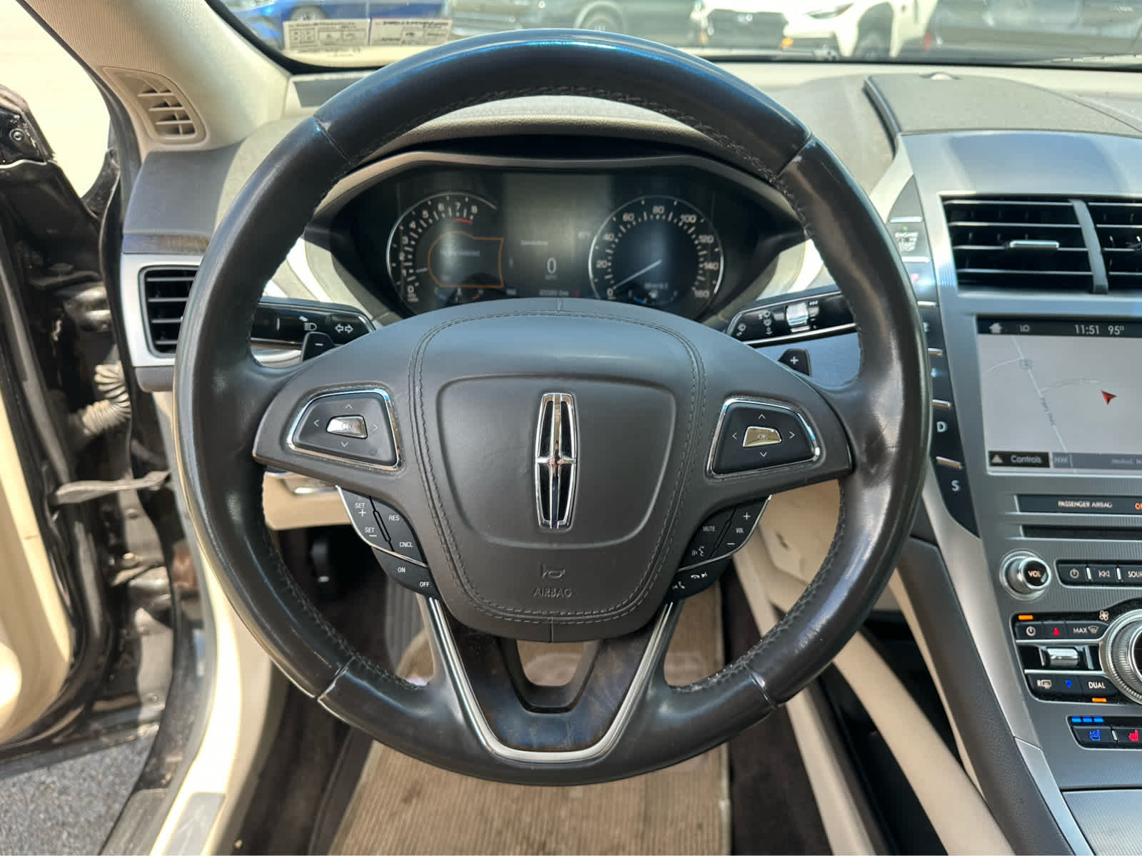 Thumbnail: 2017 Lincoln MKZ - 12