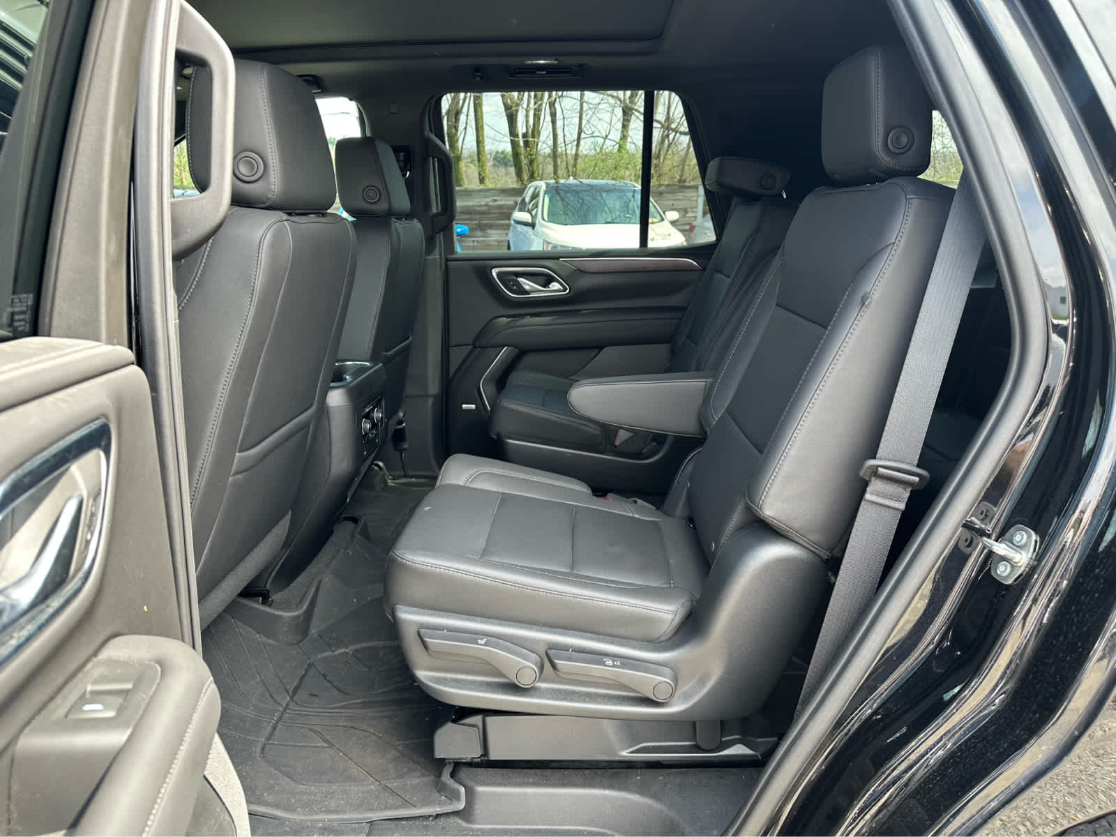 Thumbnail: 2023 Chevrolet Tahoe - 23