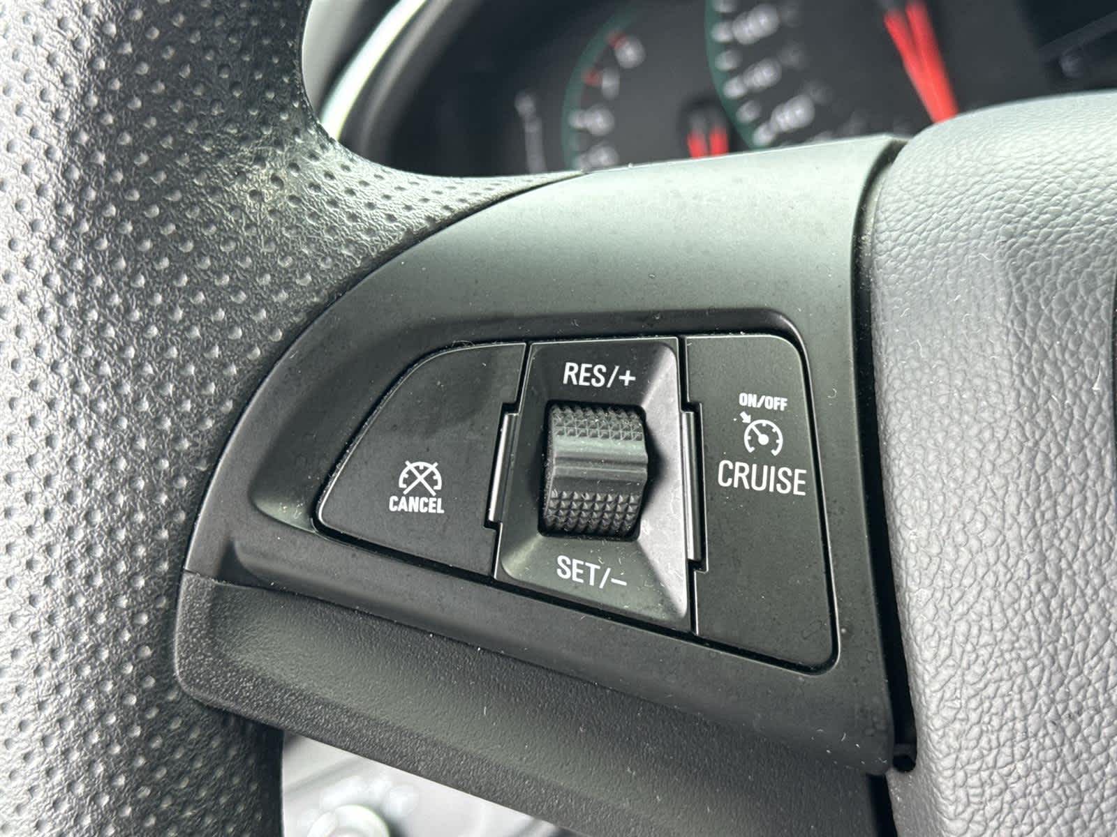 Thumbnail: 2022 Chevrolet Trax - 23