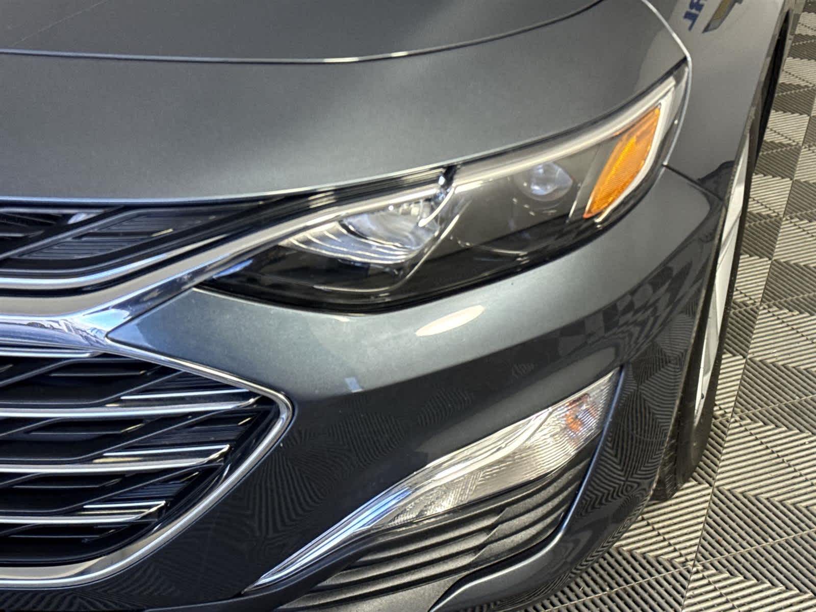 Thumbnail: 2020 Chevrolet Malibu - 9