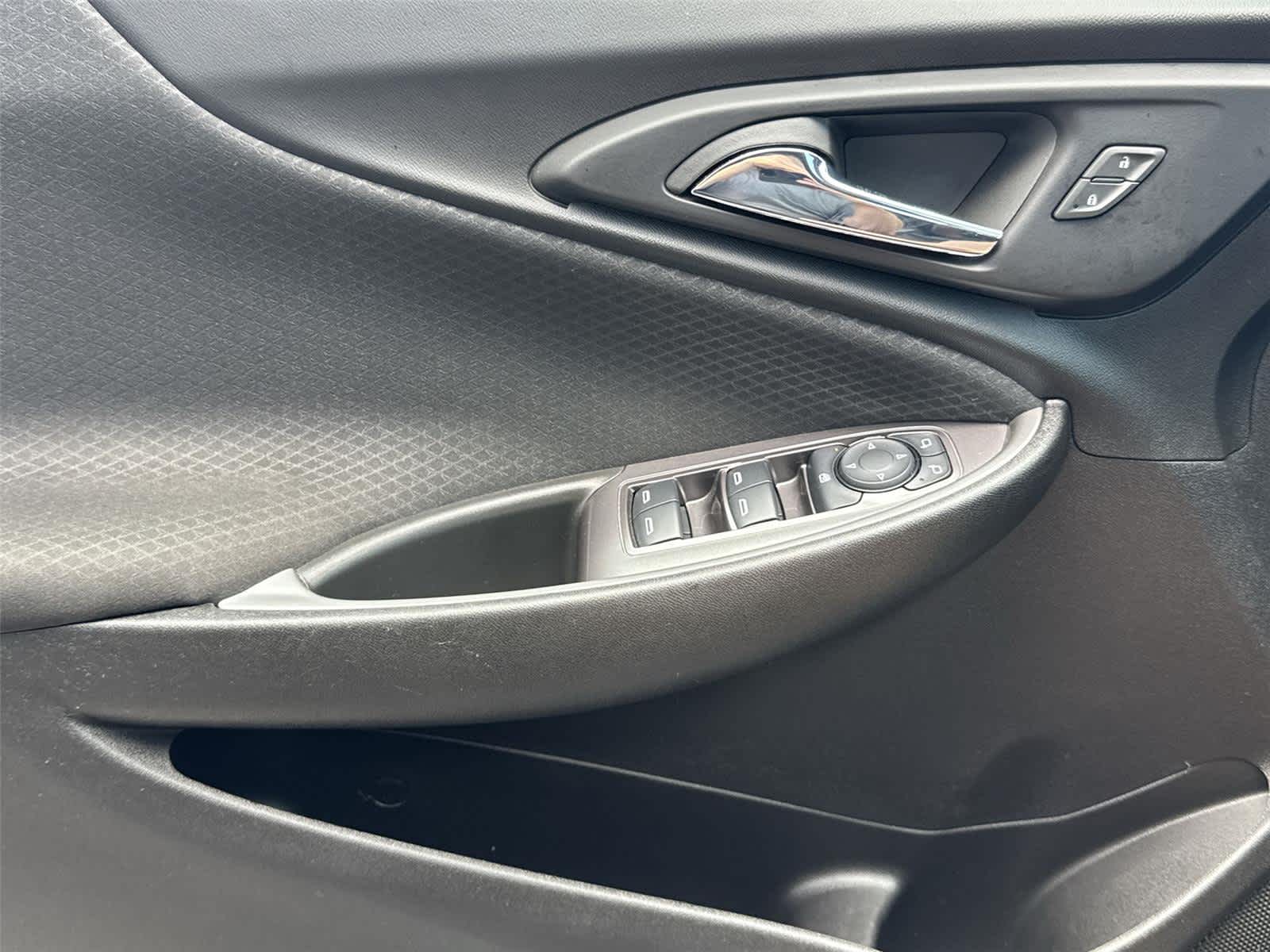 Thumbnail: 2022 Chevrolet Malibu - 20