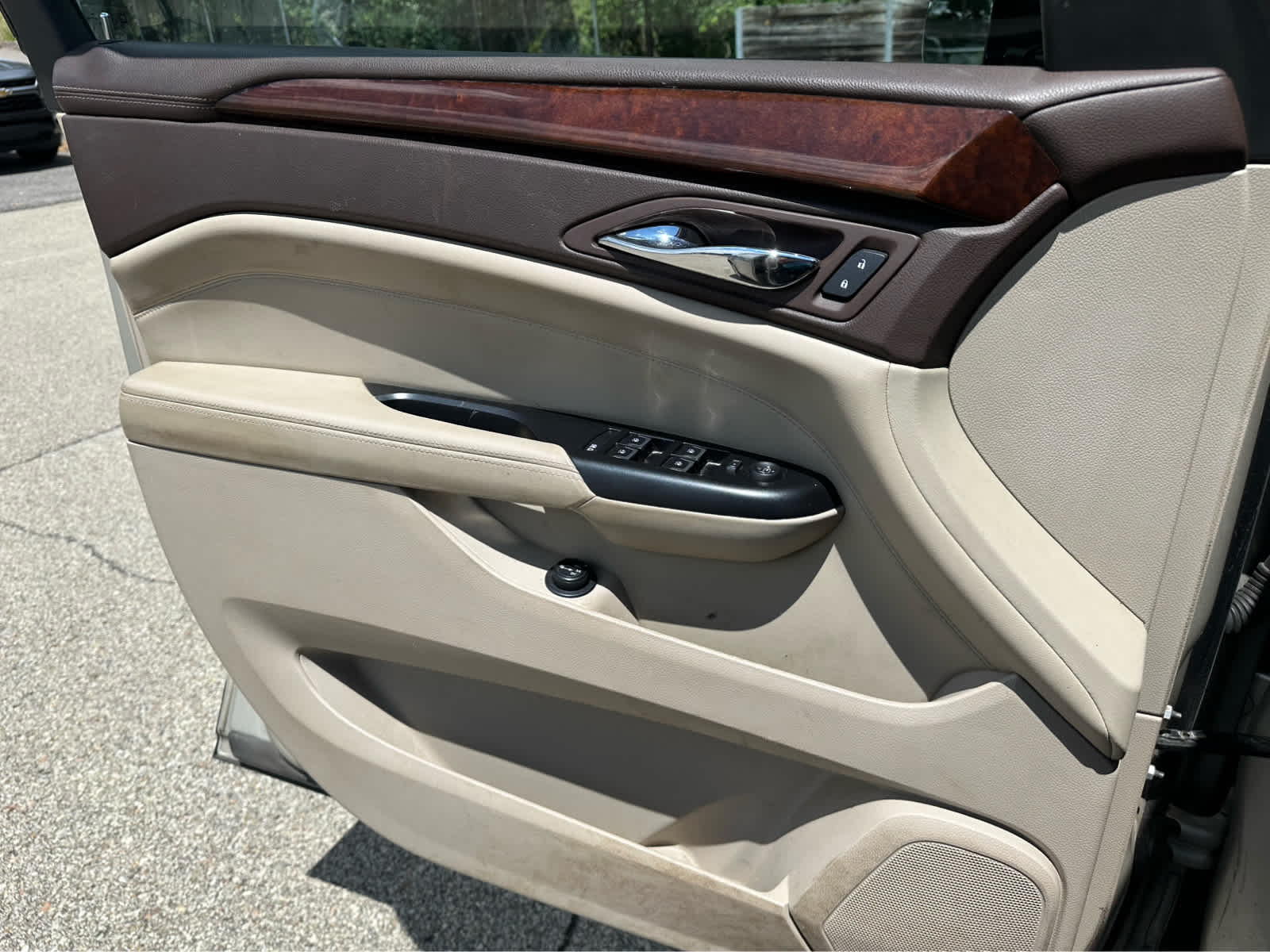 Thumbnail: 2015 Cadillac SRX - 20