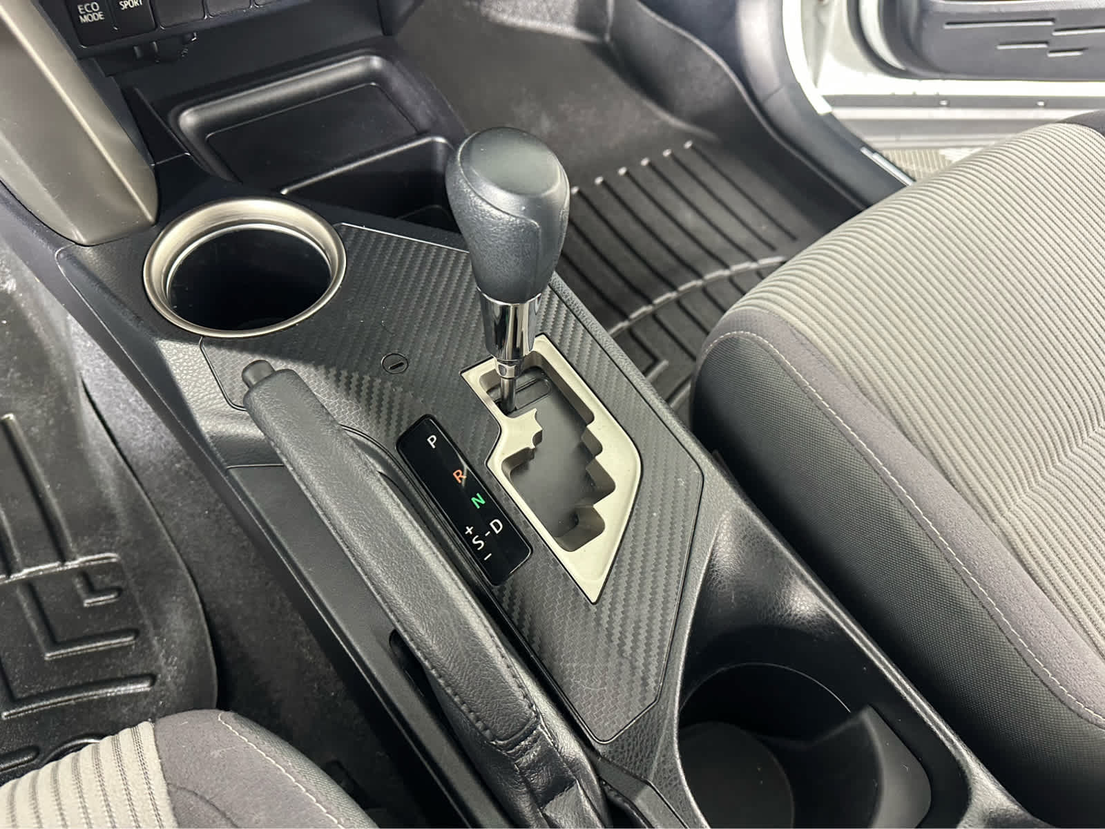 Thumbnail: 2013 Toyota RAV4 - 14