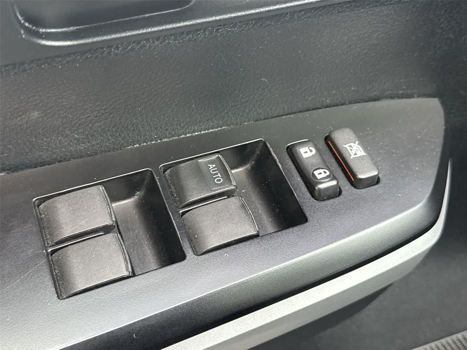 Thumbnail: 2017 Toyota Tundra - 21