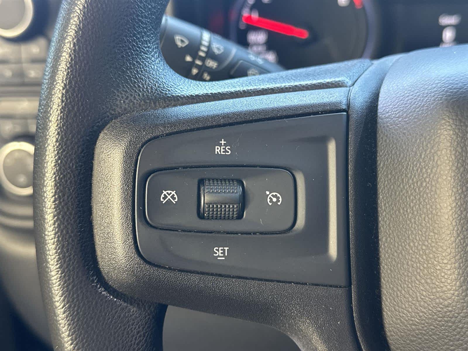 Thumbnail: 2020 Chevrolet Silverado 1500 - 24