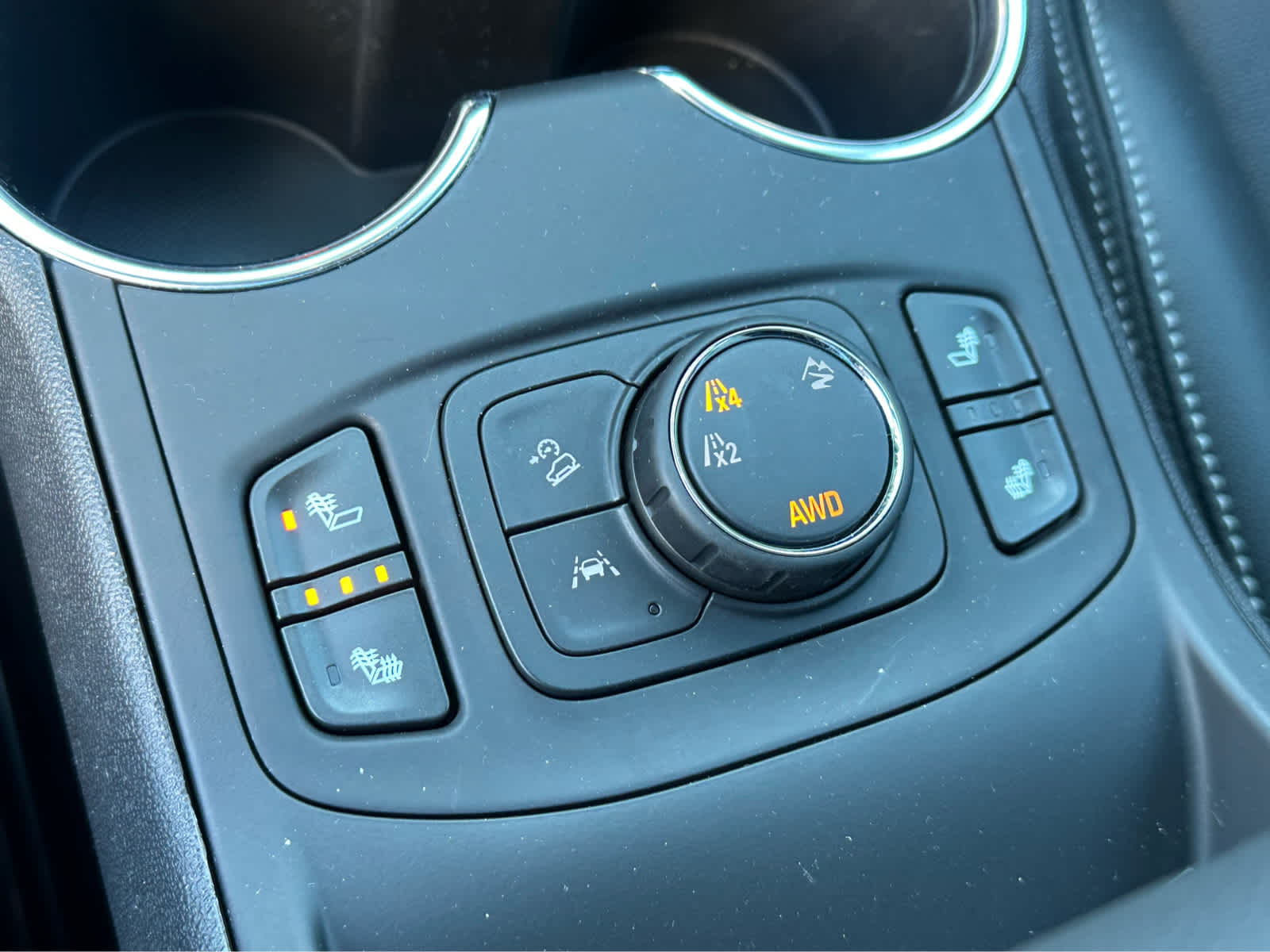 Thumbnail: 2023 GMC Terrain - 17