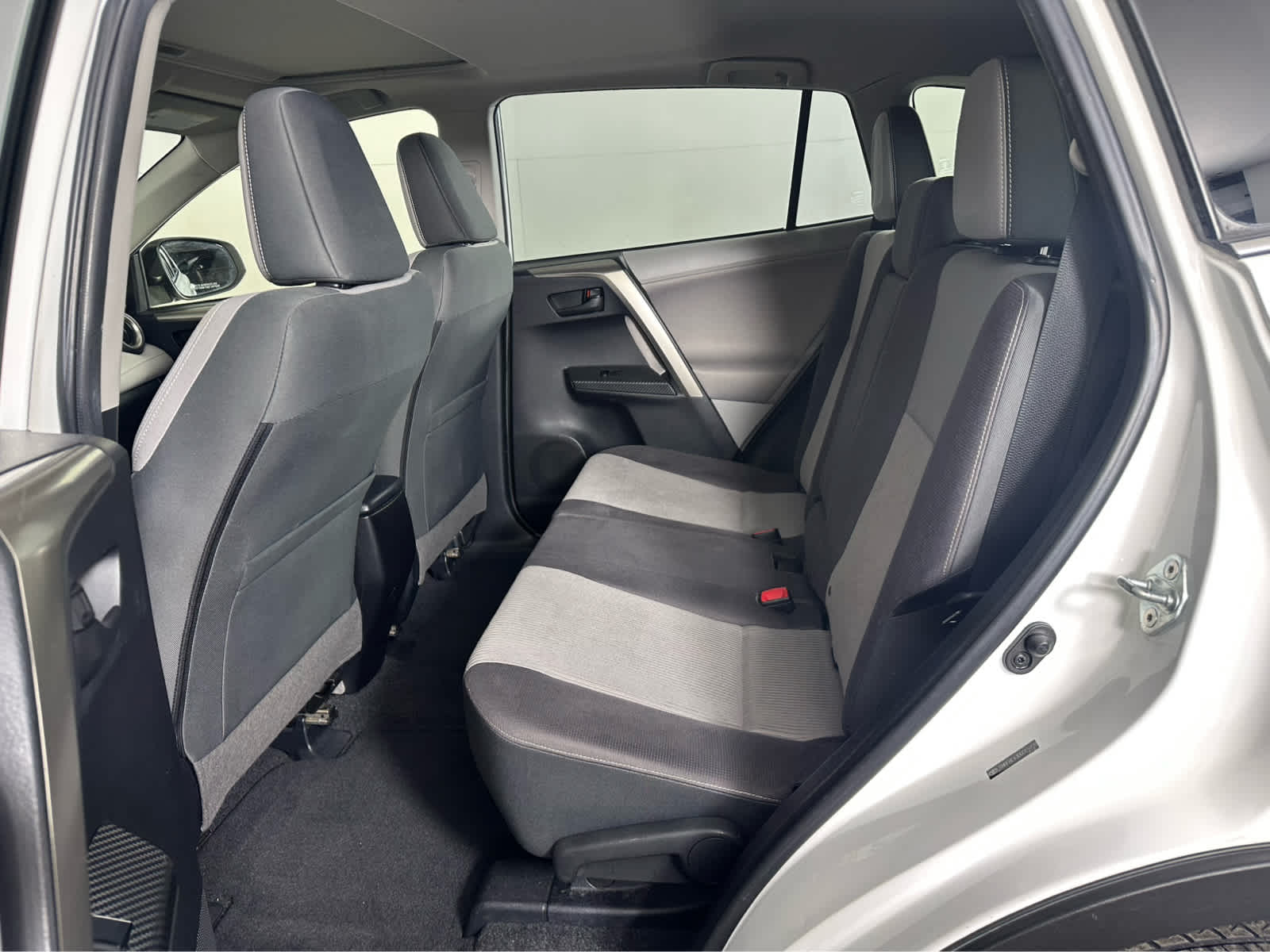 Thumbnail: 2013 Toyota RAV4 - 21