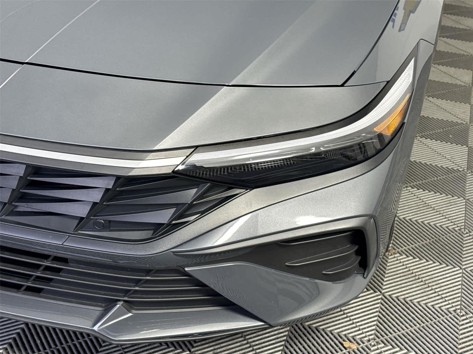 Thumbnail: 2024 Hyundai Elantra - 9