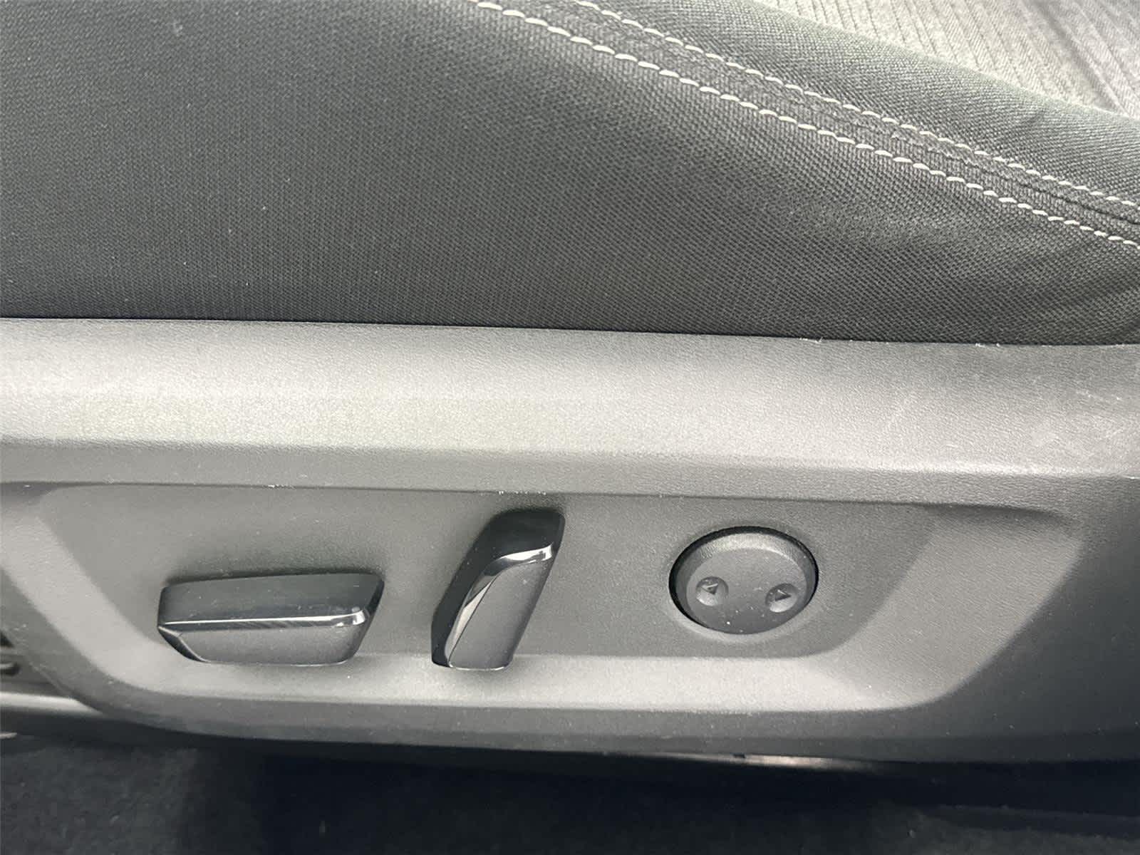 Thumbnail: 2021 Nissan Rogue - 14