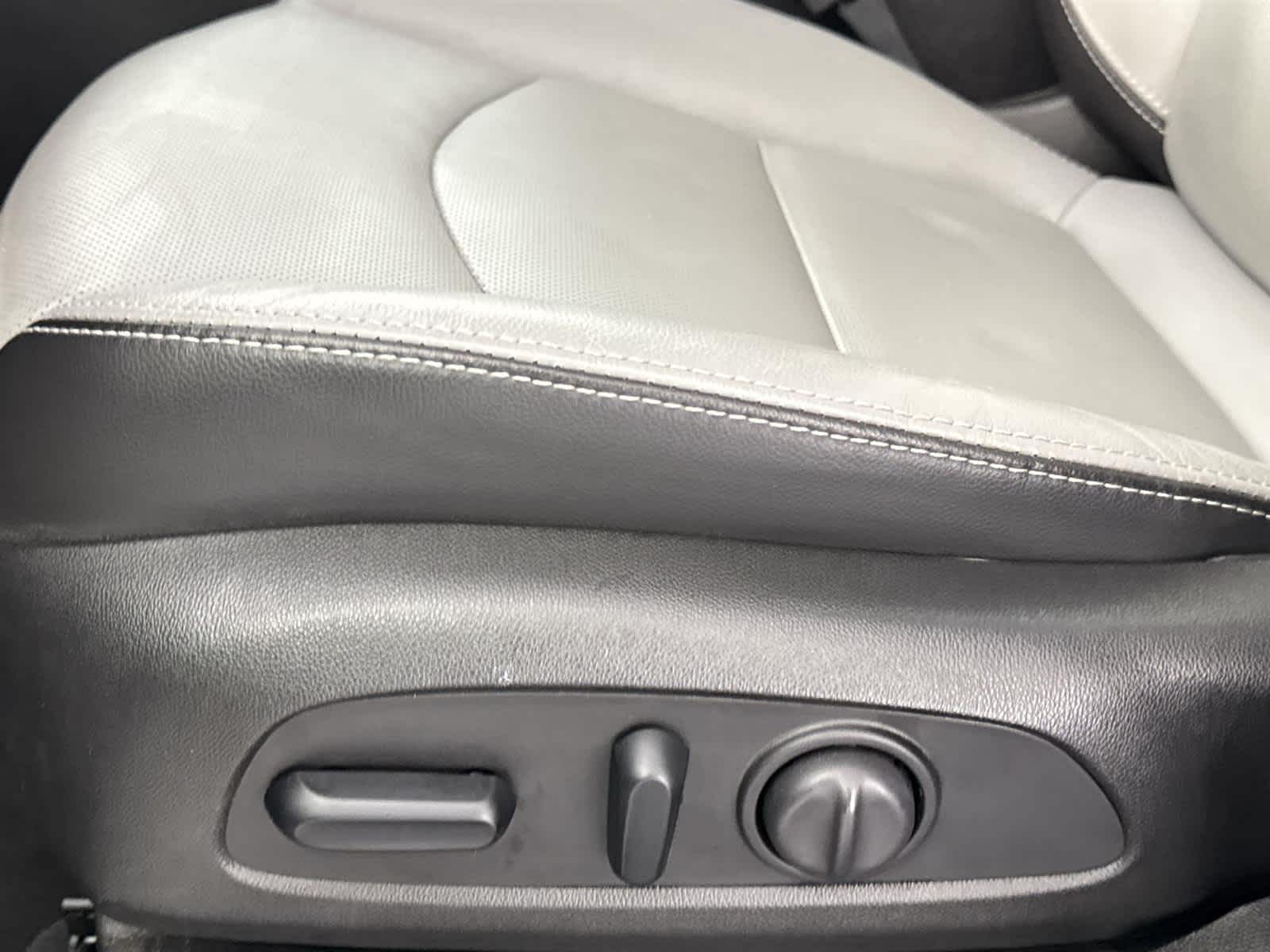 Thumbnail: 2019 Chevrolet Equinox - 13