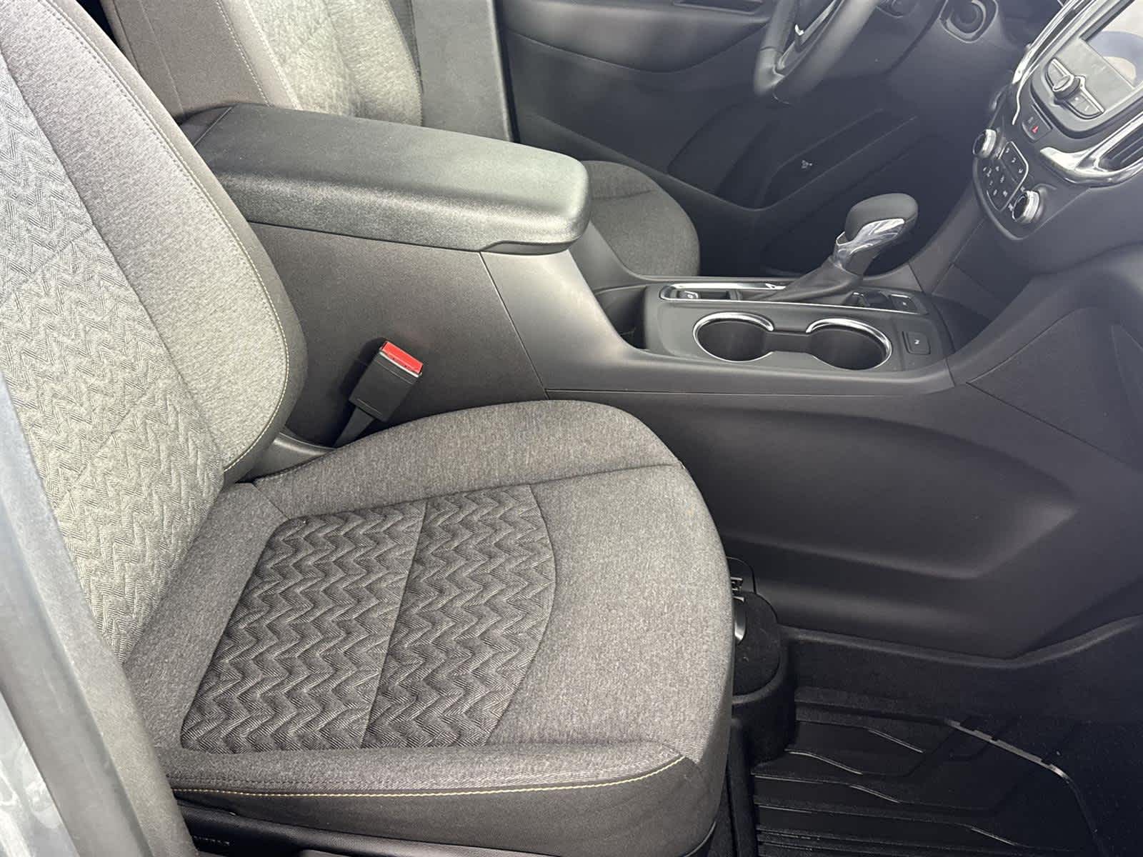 Thumbnail: 2024 Chevrolet Equinox - 16