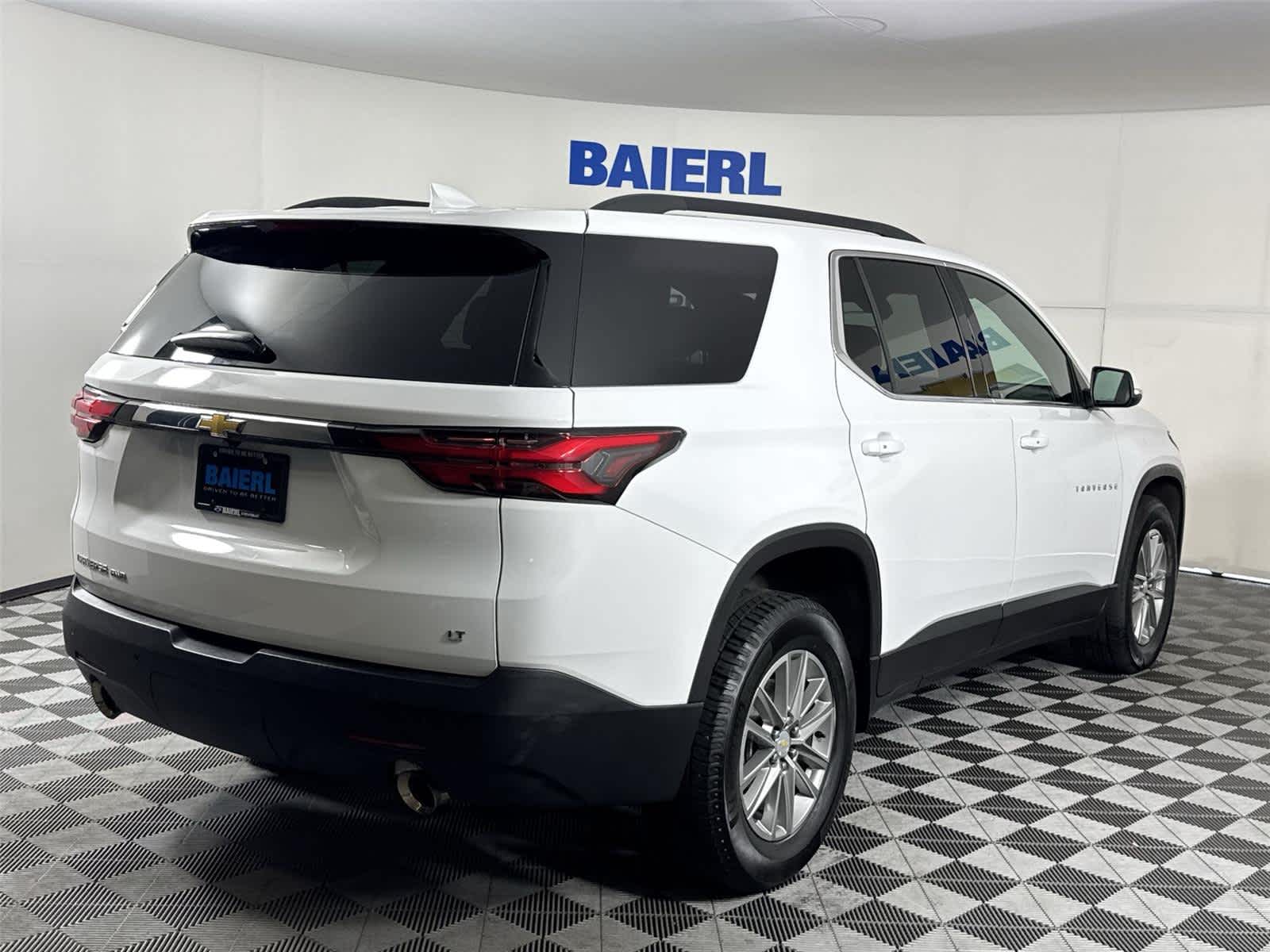 Thumbnail: 2023 Chevrolet Traverse - 5