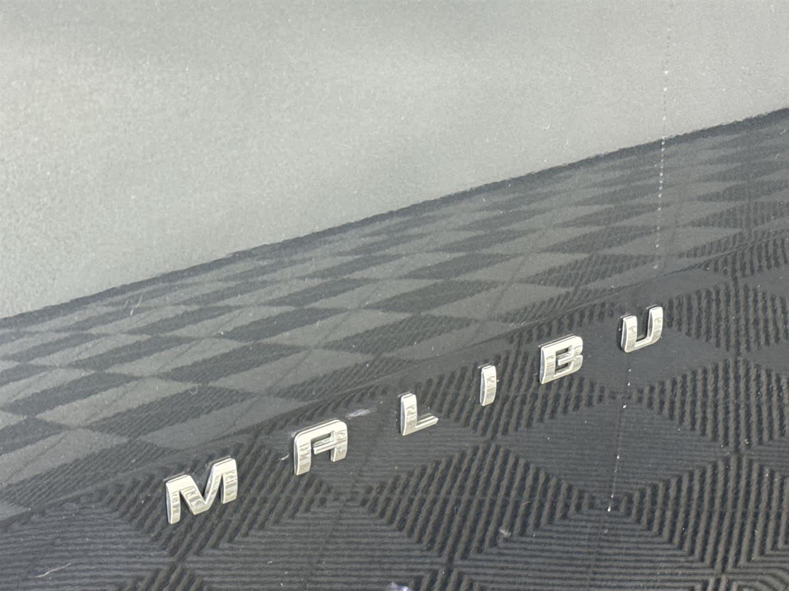 Thumbnail: 2020 Chevrolet Malibu - 10