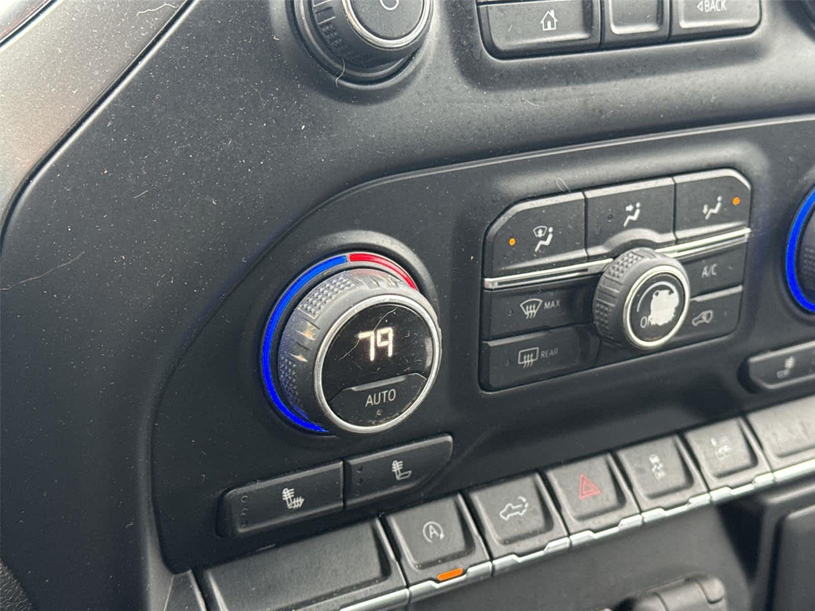 Thumbnail: 2020 Chevrolet Silverado 1500 - 20