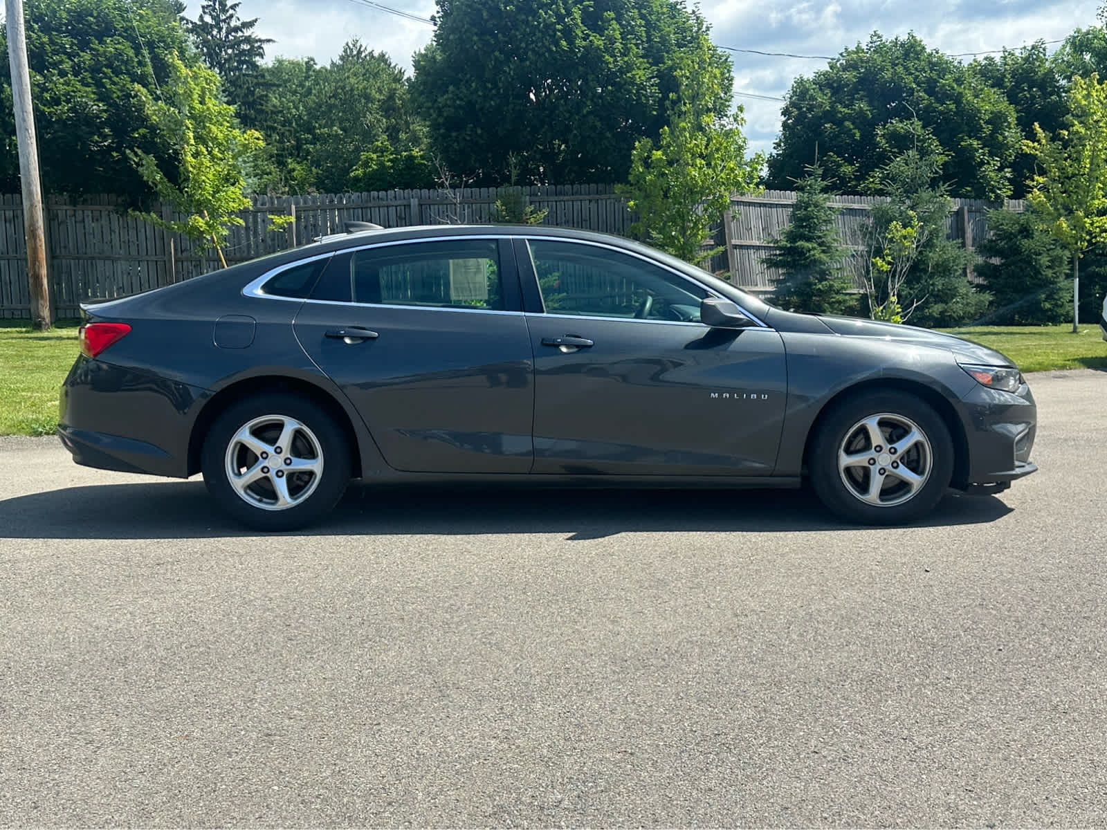 Thumbnail: 2018 Chevrolet Malibu - 9