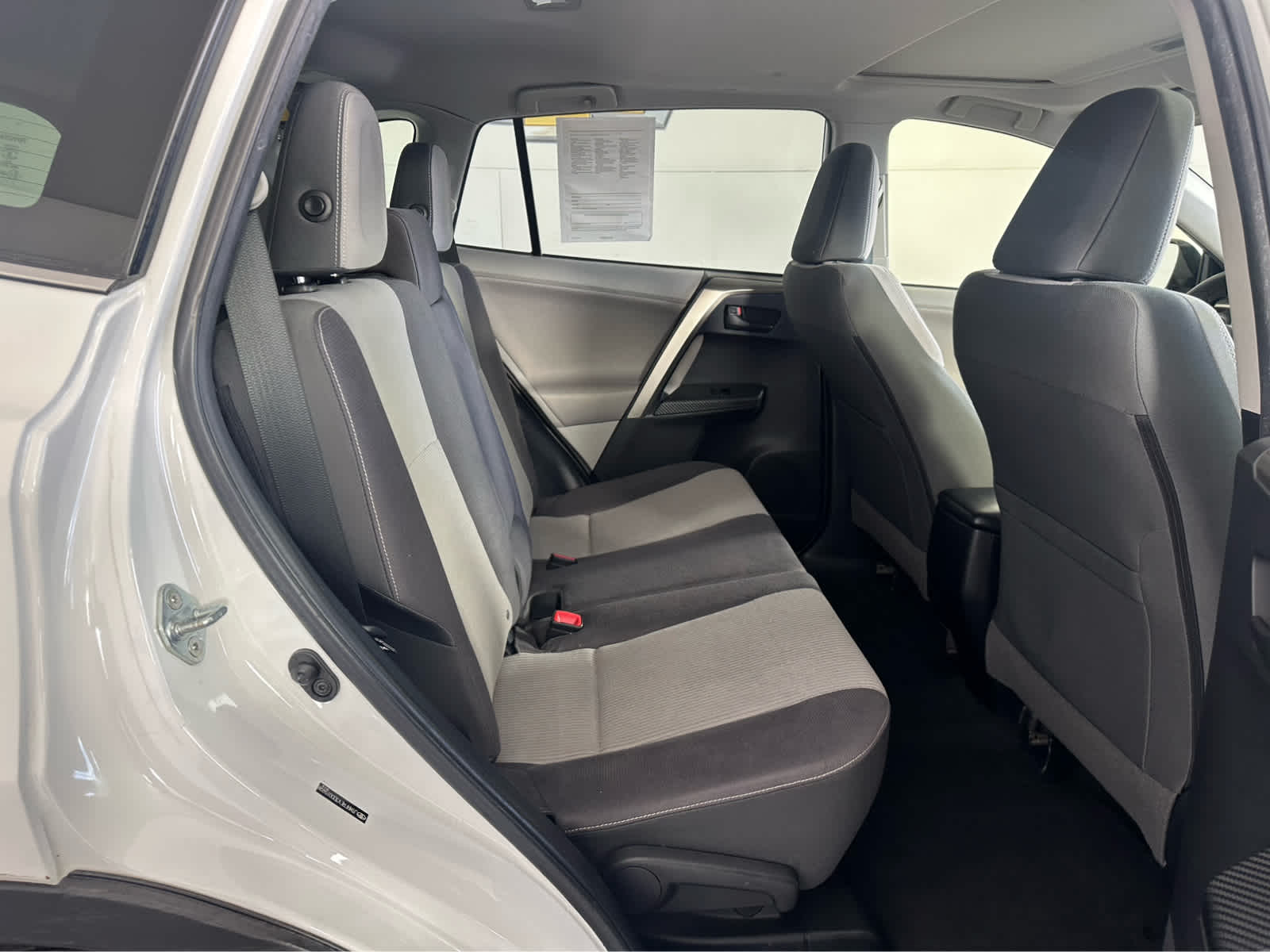 Thumbnail: 2013 Toyota RAV4 - 20