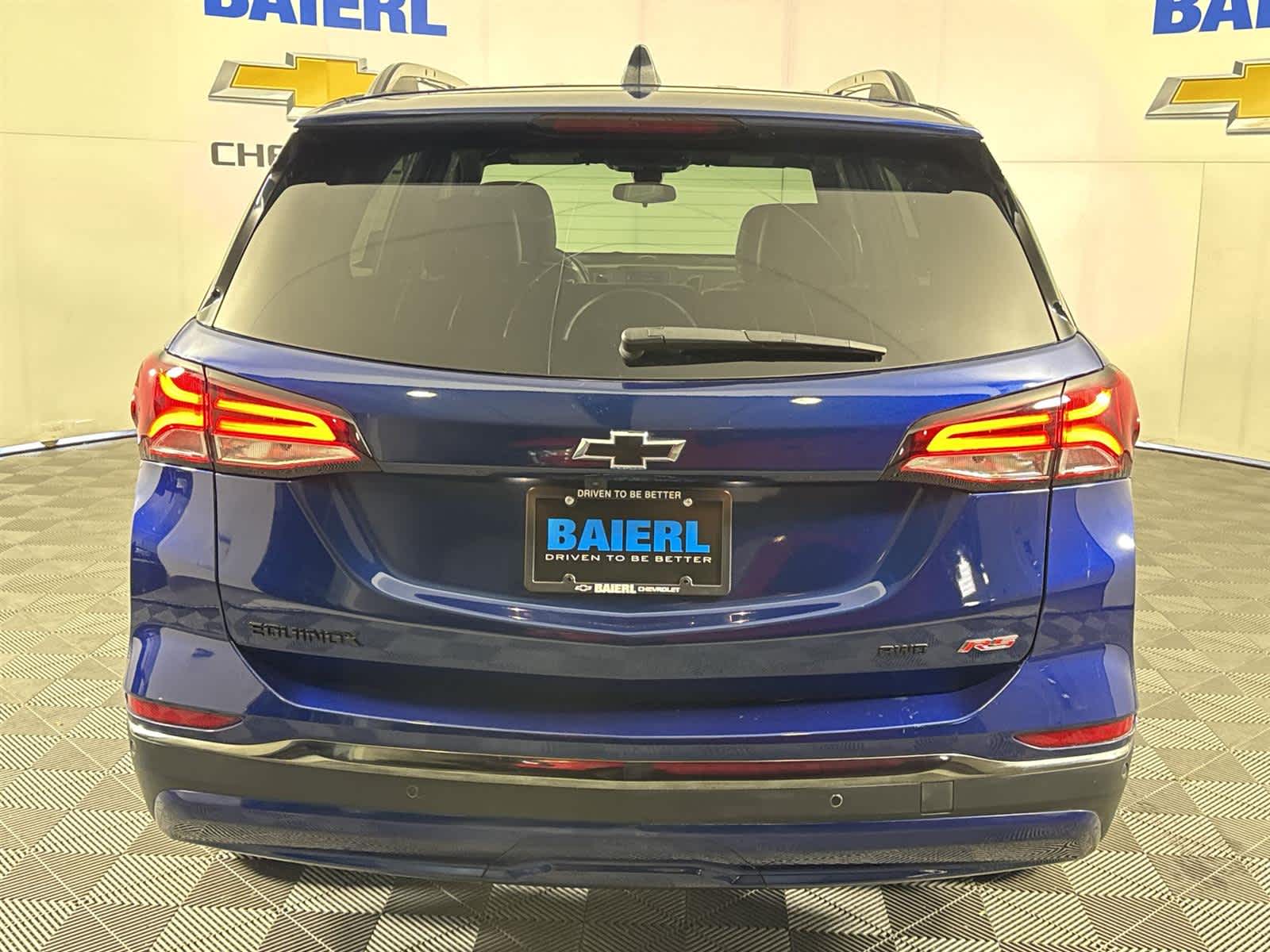 Thumbnail: 2022 Chevrolet Equinox - 4