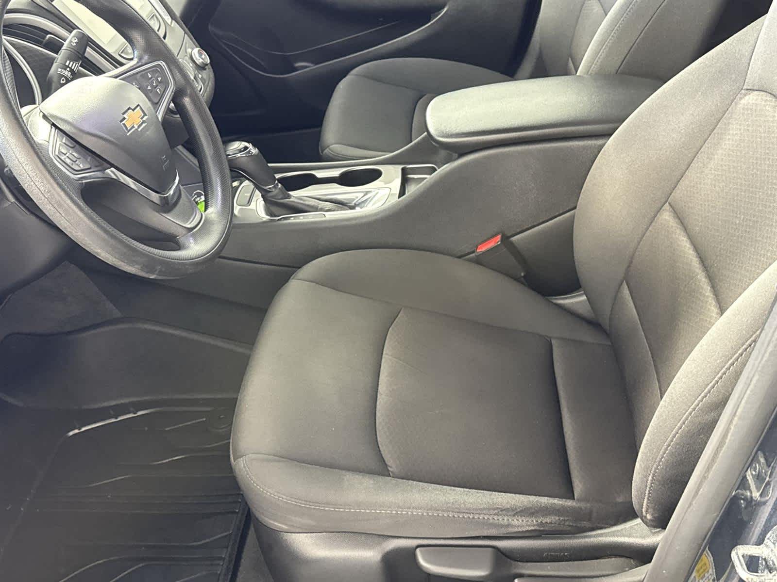 Thumbnail: 2020 Chevrolet Malibu - 12