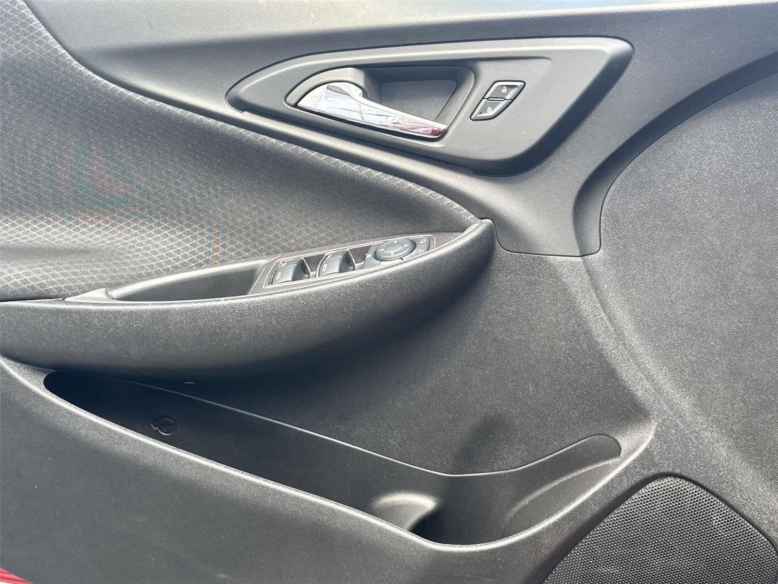 Thumbnail: 2023 Chevrolet Malibu - 21