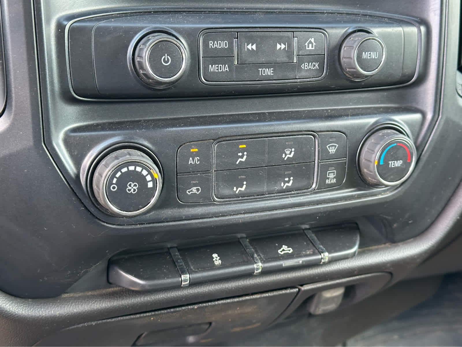 Thumbnail: 2016 GMC Sierra 2500 - 15