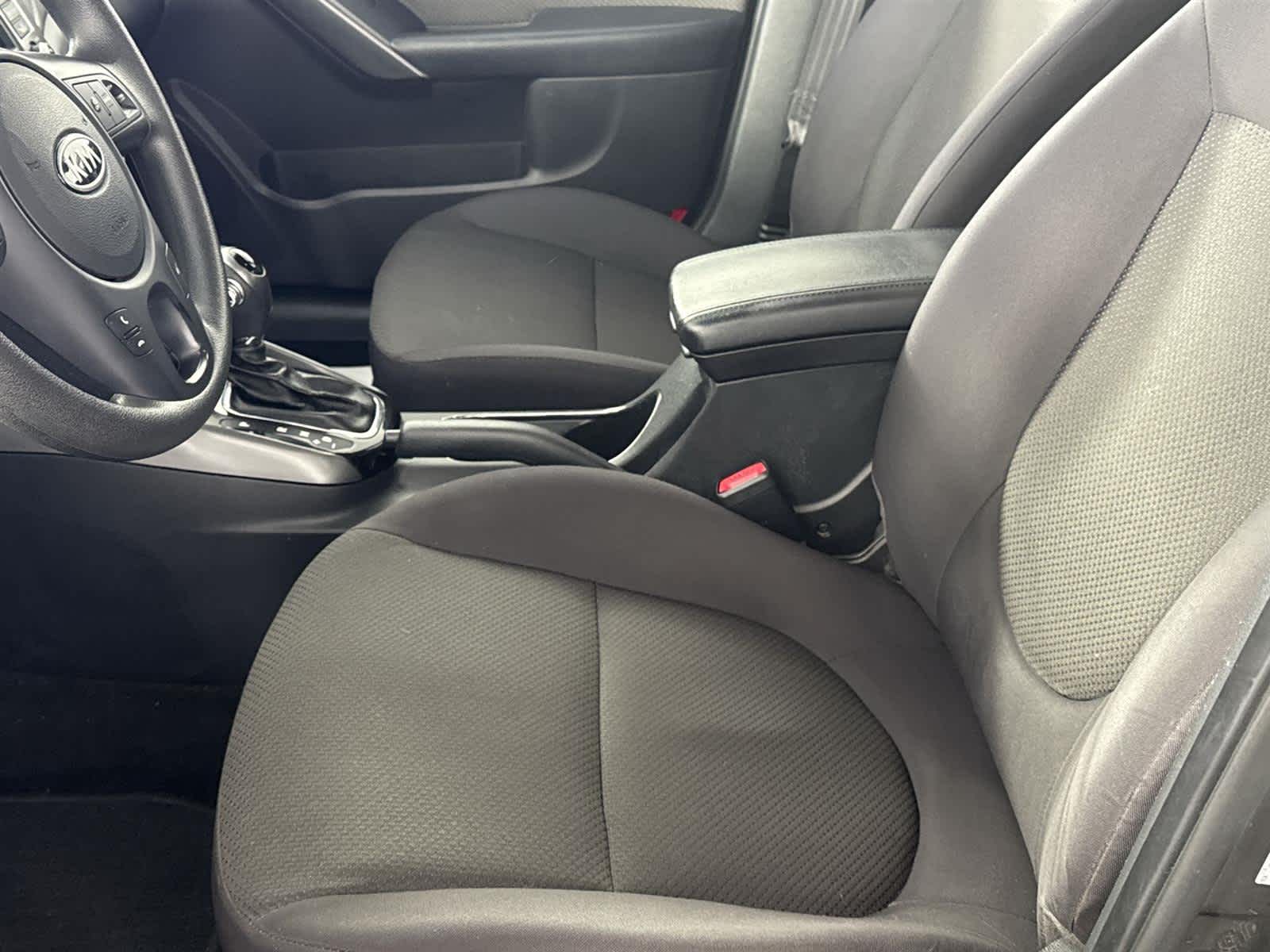 Thumbnail: 2013 Kia Forte - 12