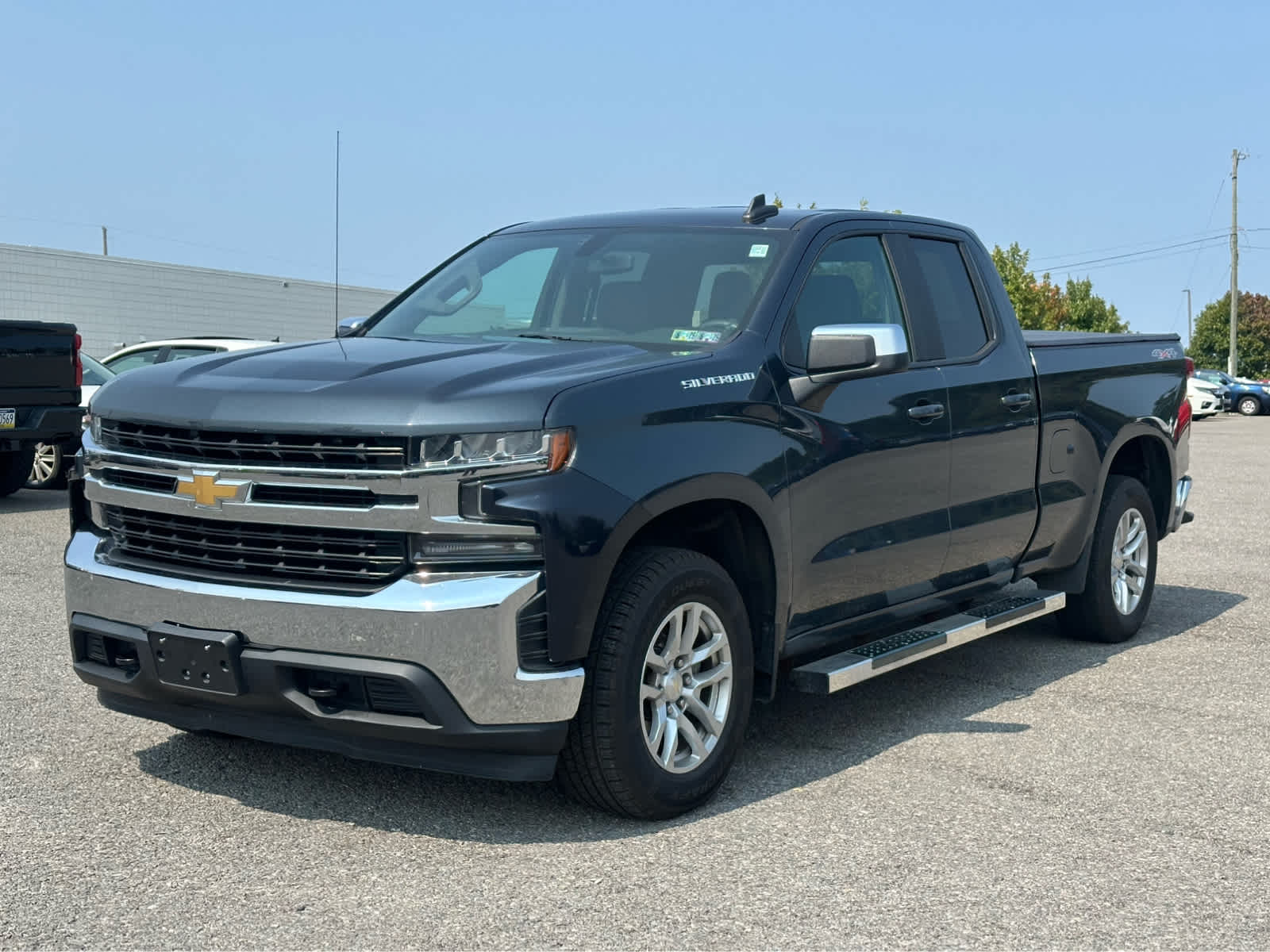 Thumbnail: 2020 Chevrolet Silverado 1500 - 1