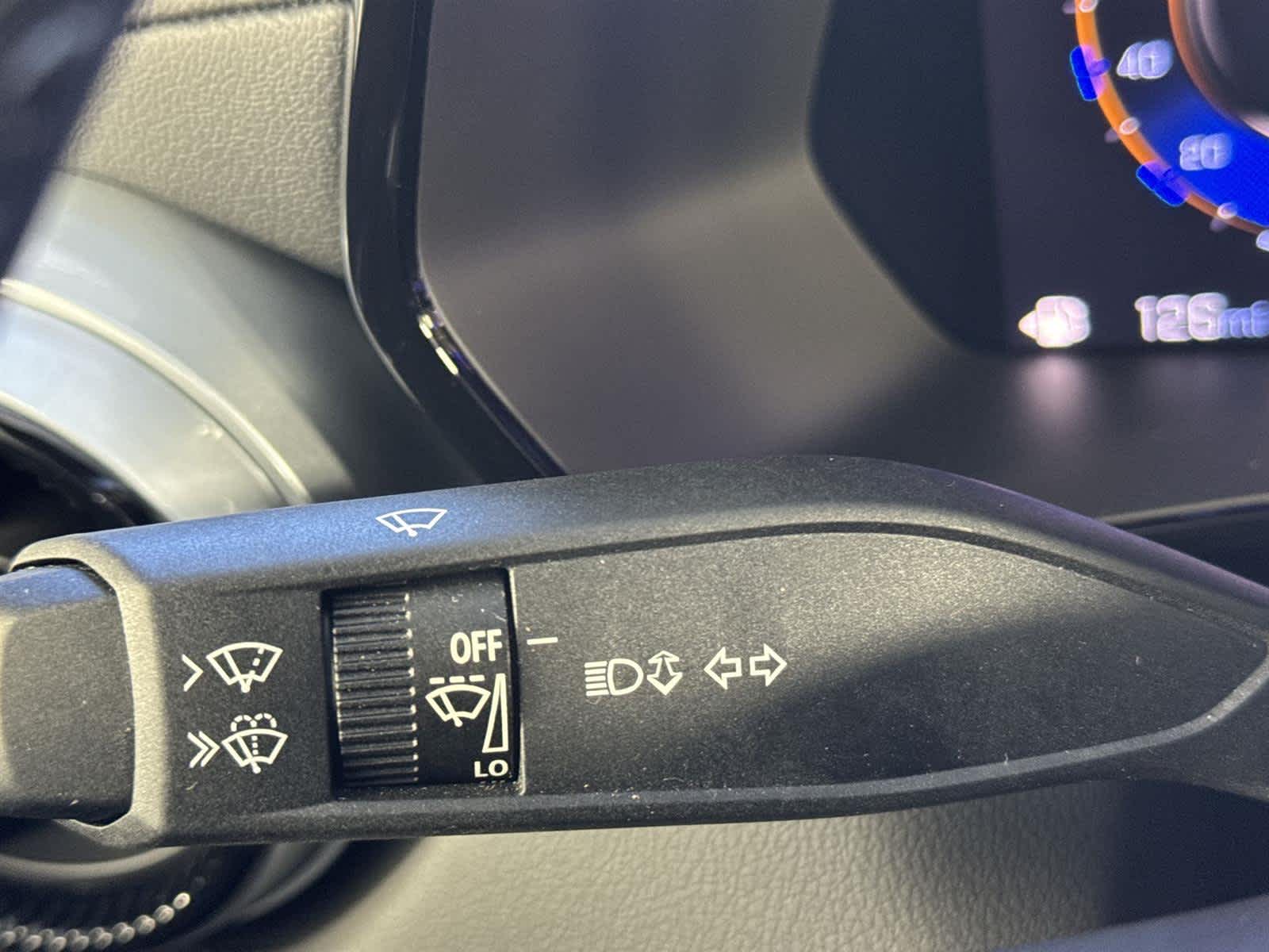 Thumbnail: 2024 Chevrolet Colorado - 26