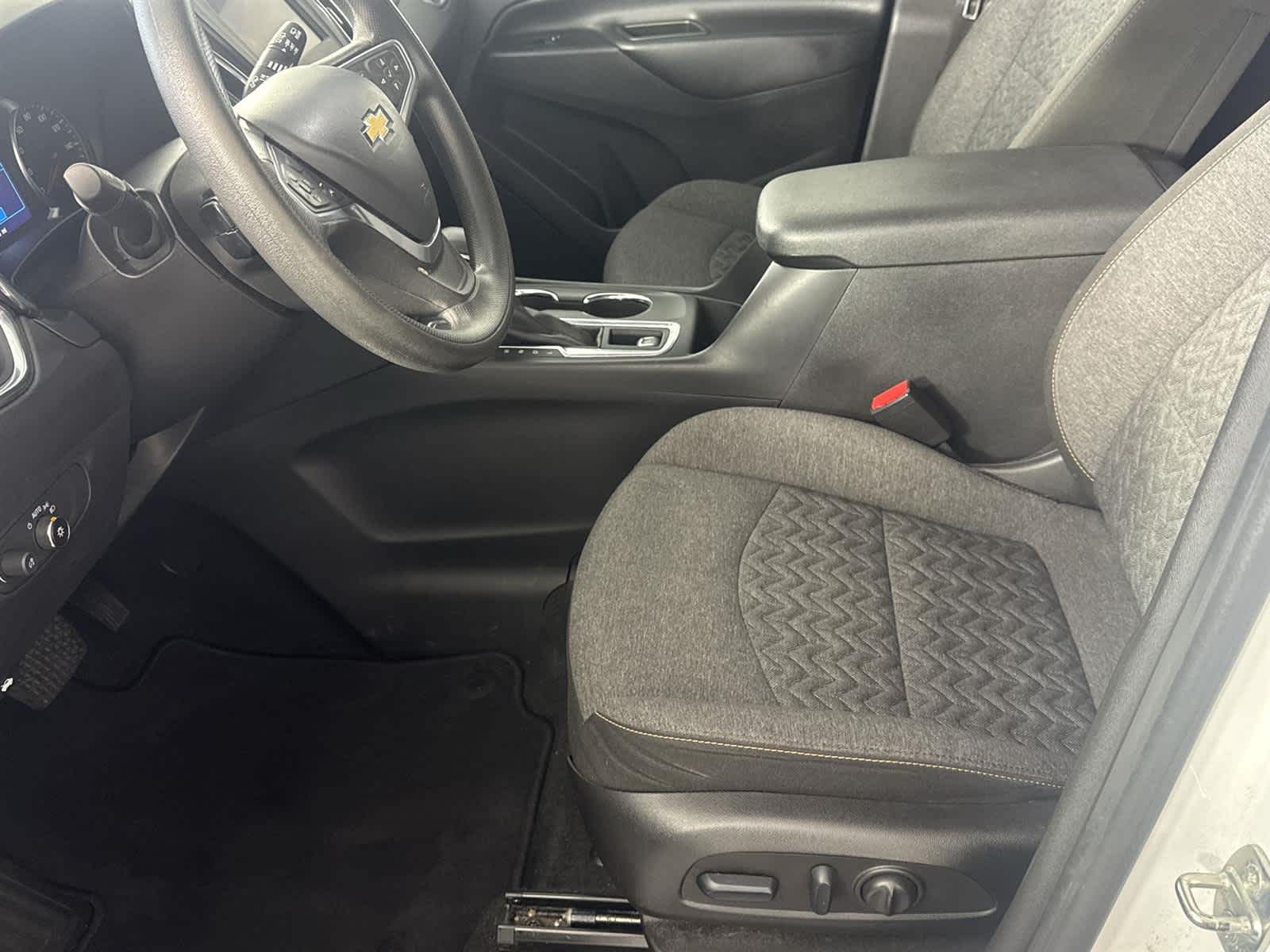 Thumbnail: 2022 Chevrolet Equinox - 11