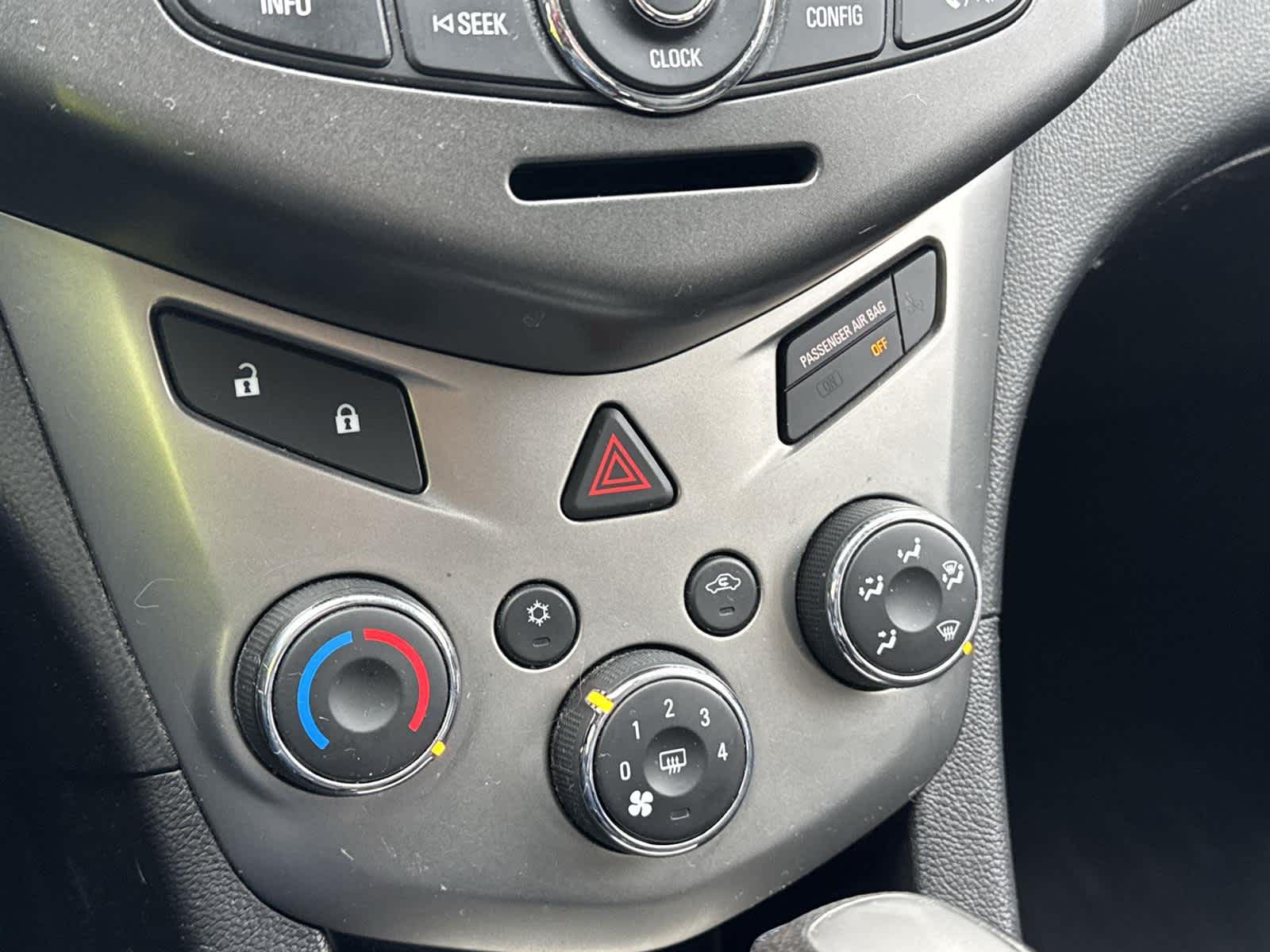 Thumbnail: 2014 Chevrolet Sonic - 20