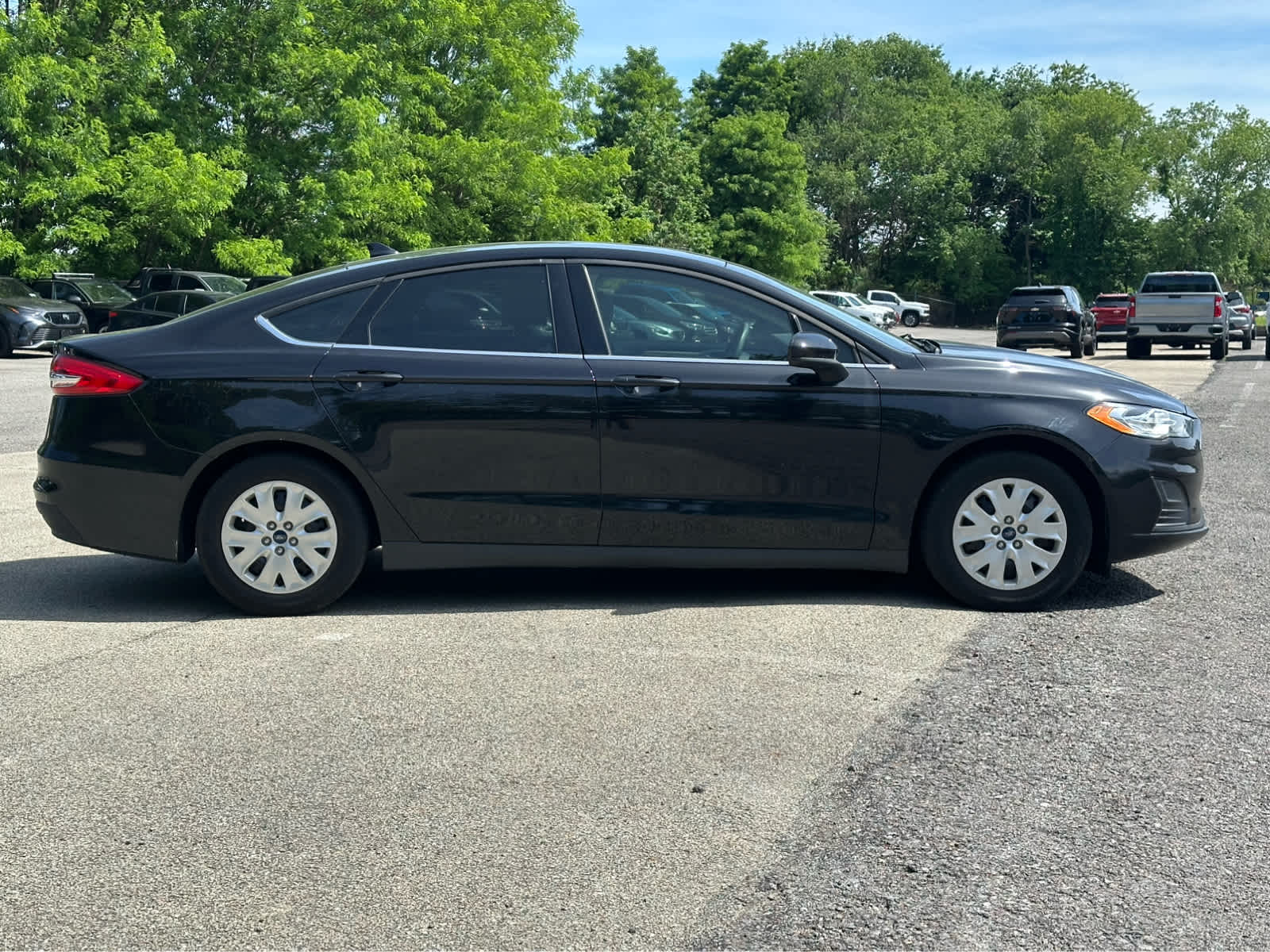 Thumbnail: 2020 Ford Fusion - 3