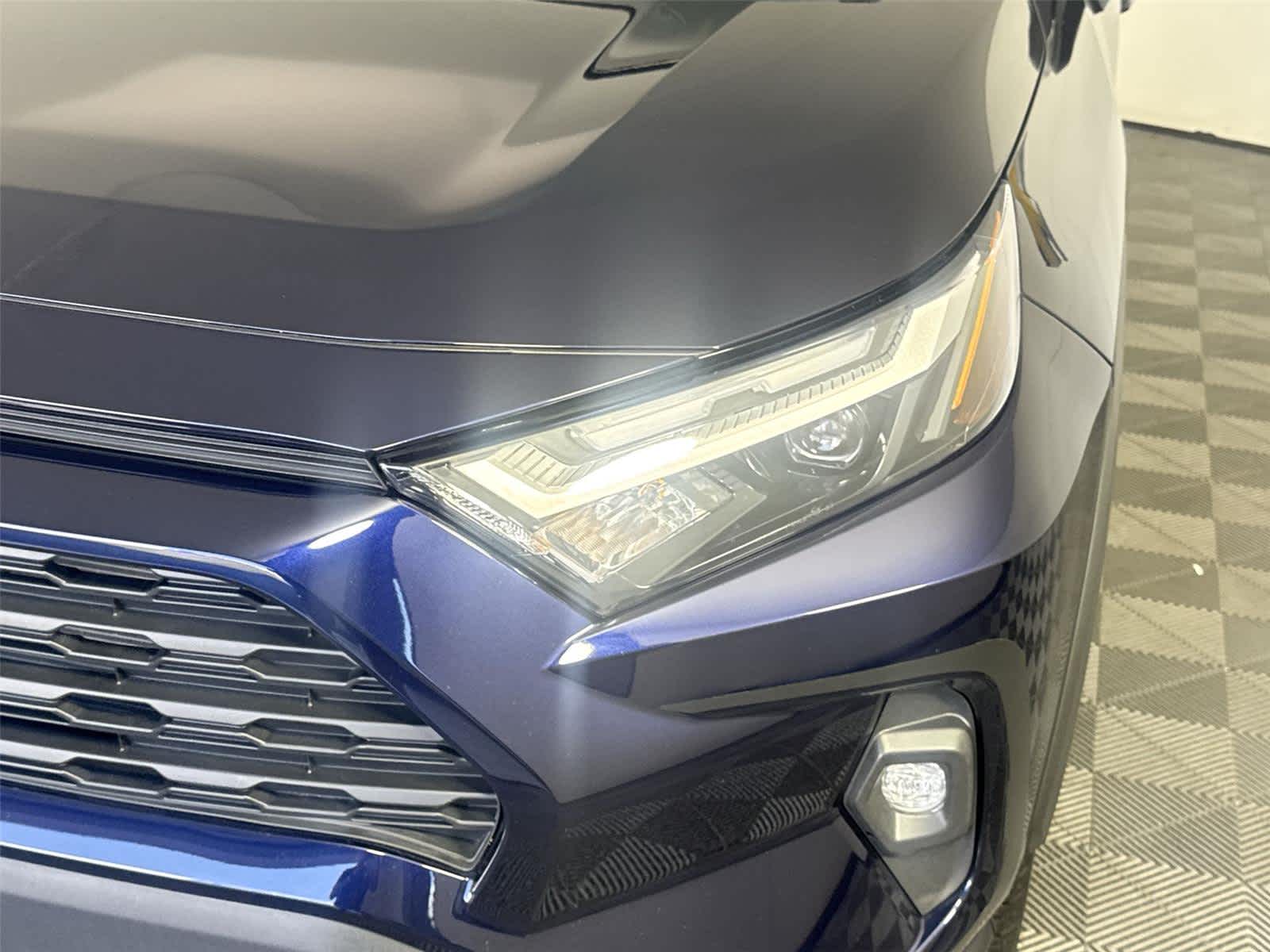 Thumbnail: 2024 Toyota RAV4 - 9