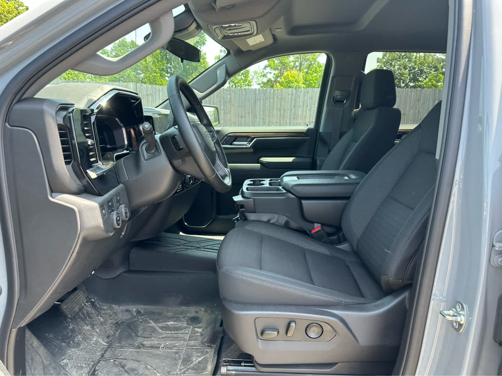 2025 Chevrolet Silverado 1500 RST 9