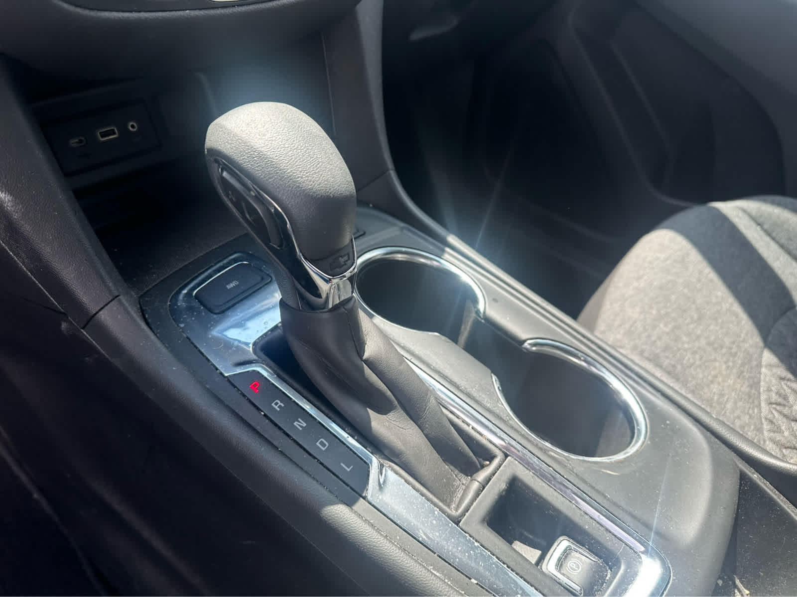 Thumbnail: 2022 Chevrolet Equinox - 12