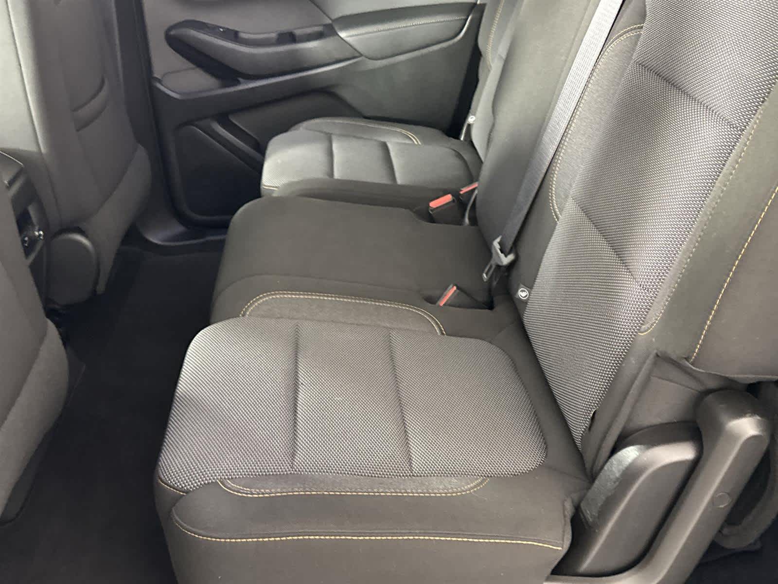 Thumbnail: 2021 Chevrolet Traverse - 12