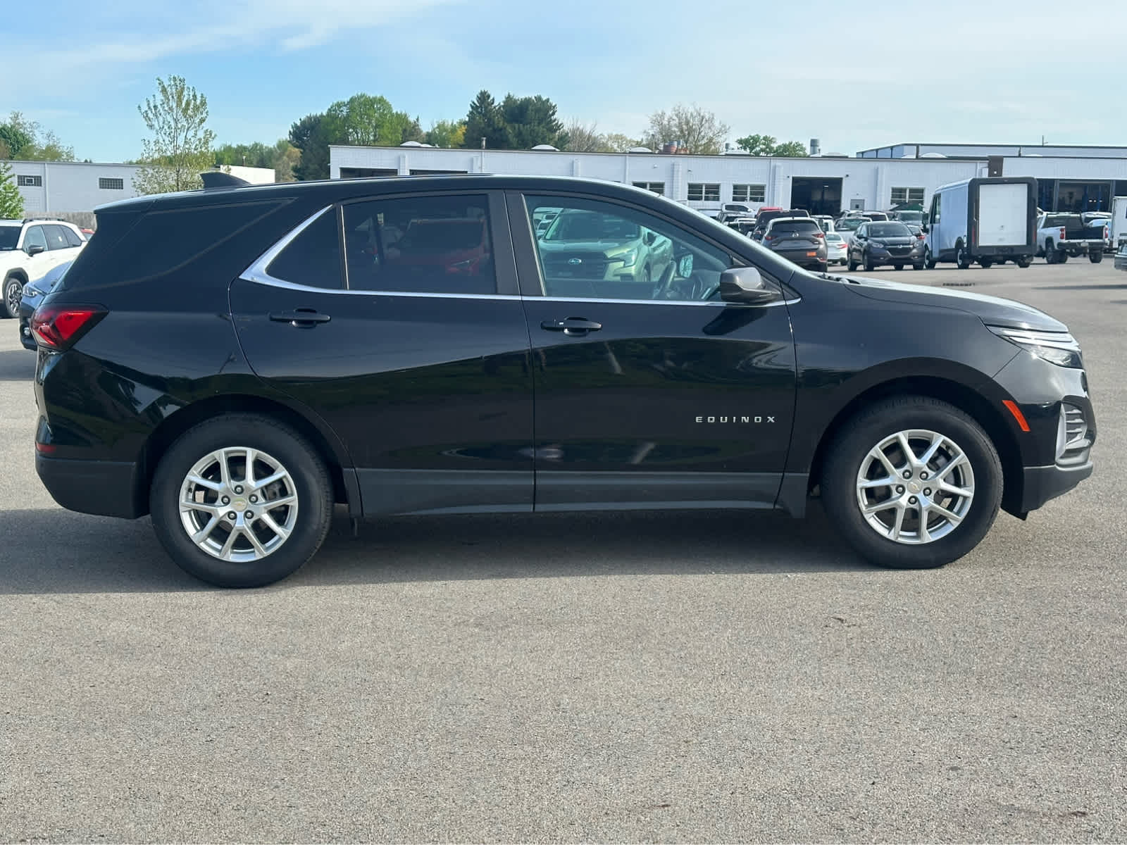 Thumbnail: 2023 Chevrolet Equinox - 8