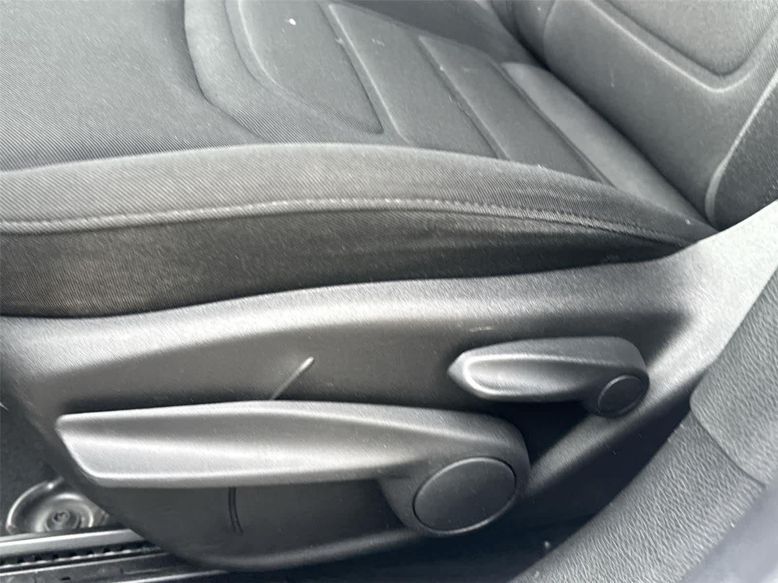 Thumbnail: 2020 Jeep Renegade - 12