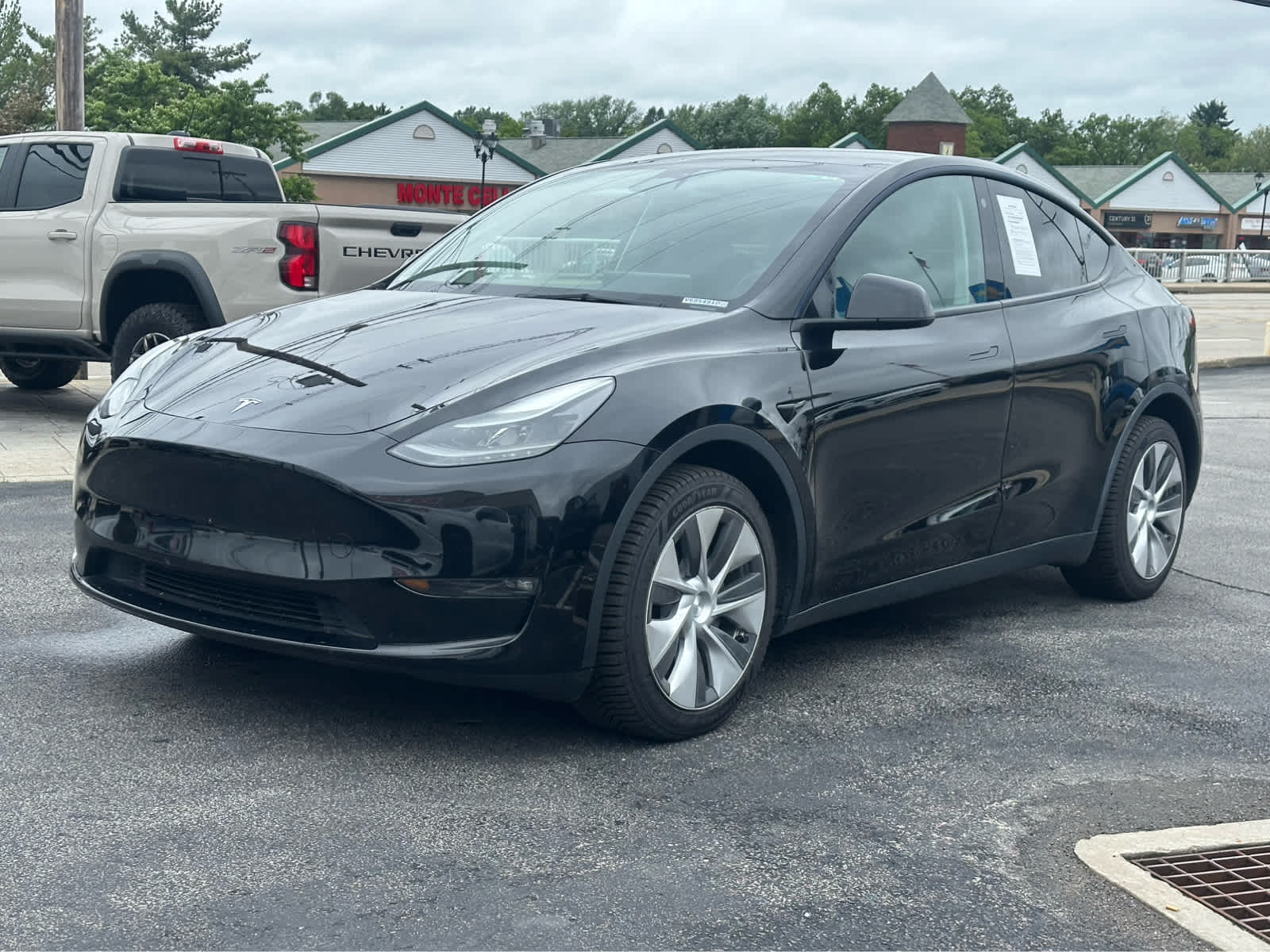 Thumbnail: 2023 Tesla Model Y - 1