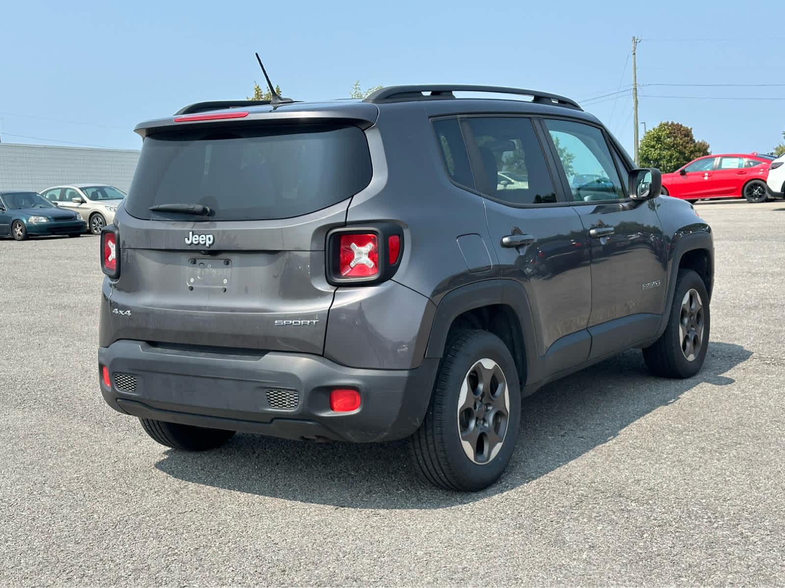Thumbnail: 2016 Jeep Renegade - 5