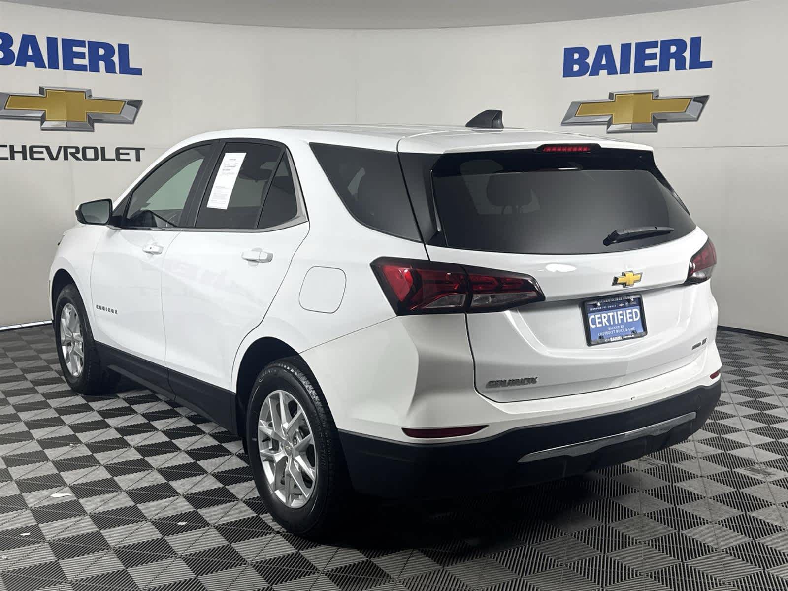 Thumbnail: 2022 Chevrolet Equinox - 3