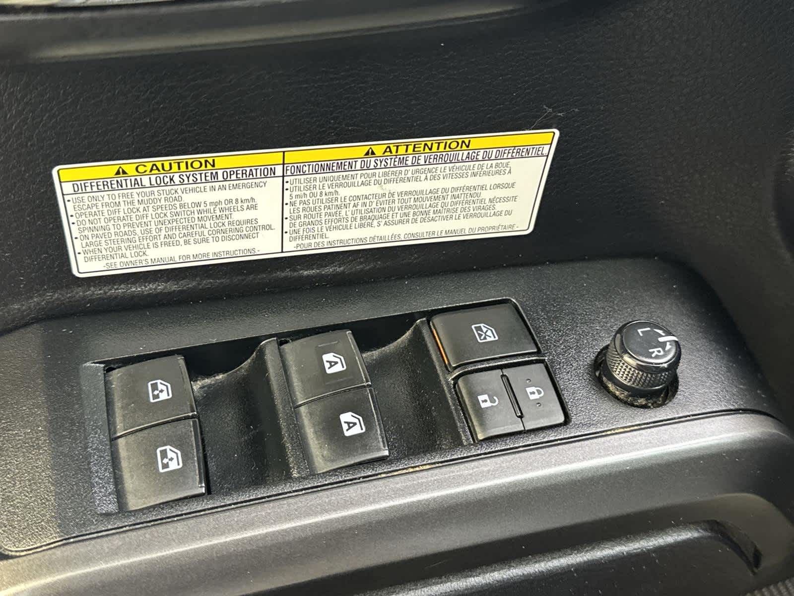 Thumbnail: 2020 Toyota Tacoma - 23