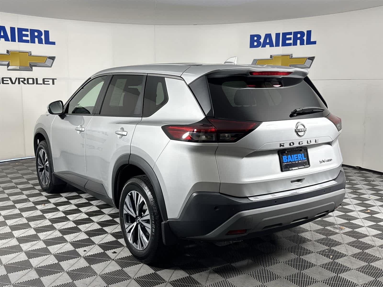 Thumbnail: 2022 Nissan Rogue - 3