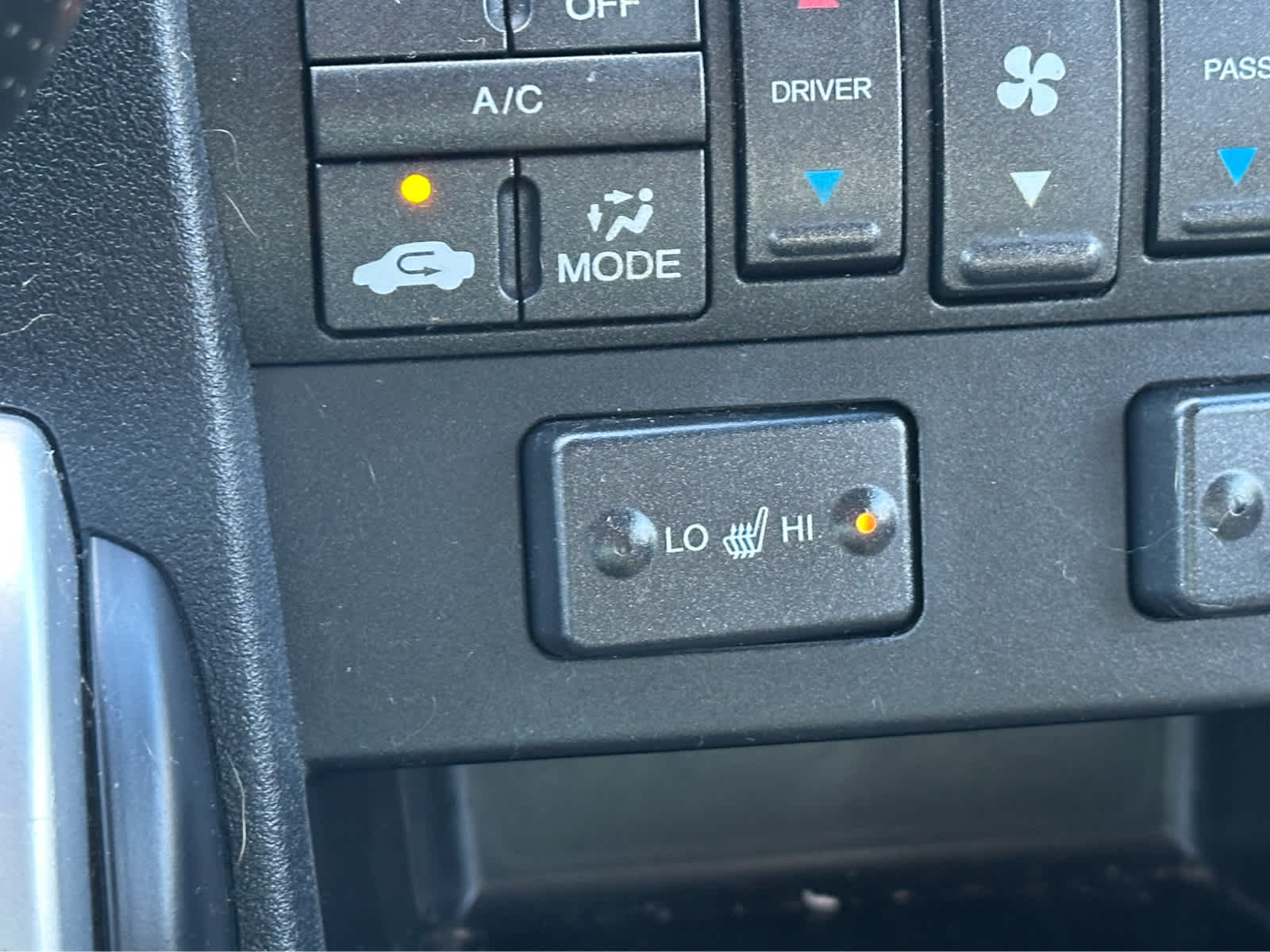 Thumbnail: 2010 Honda Pilot - 18