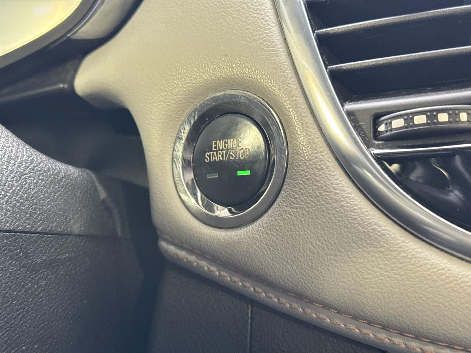 Thumbnail: 2019 Chevrolet Trax - 30