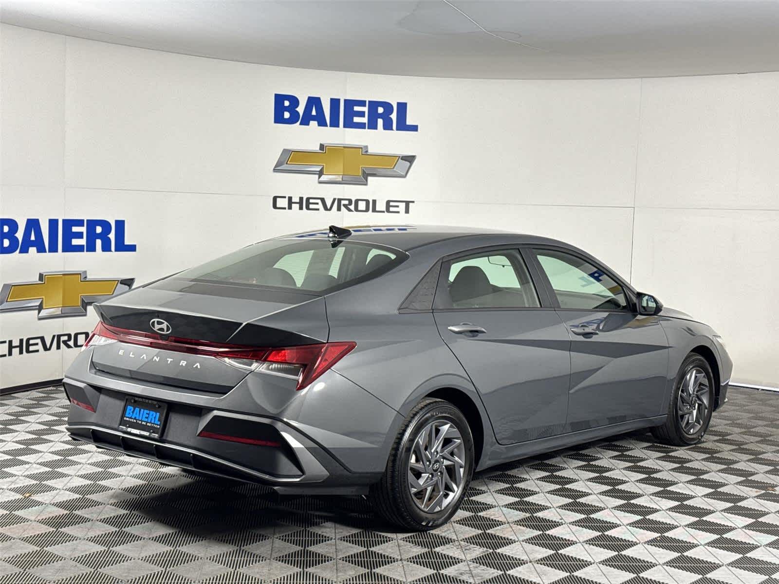 Thumbnail: 2024 Hyundai Elantra - 5