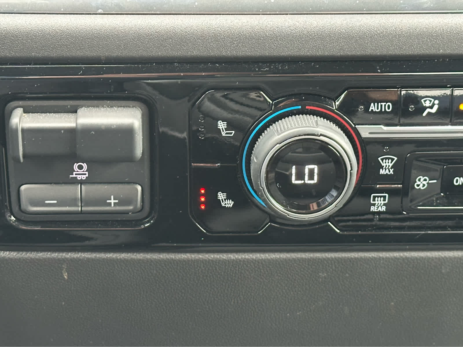 Thumbnail: 2025 Chevrolet Silverado 1500 - 18