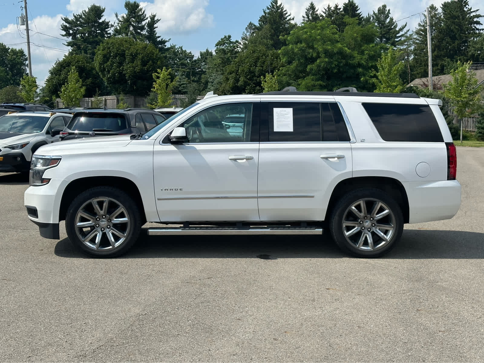 Thumbnail: 2019 Chevrolet Tahoe - 4