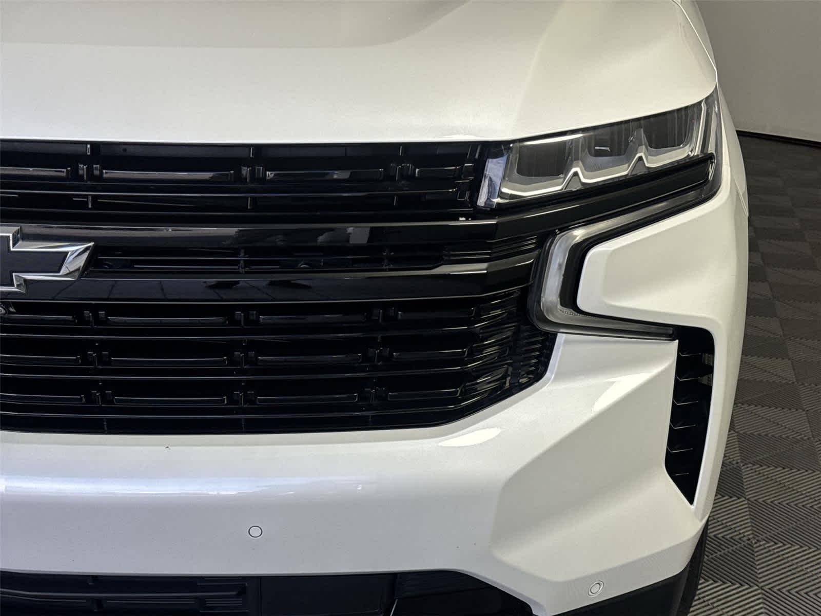 Thumbnail: 2023 Chevrolet Tahoe - 9