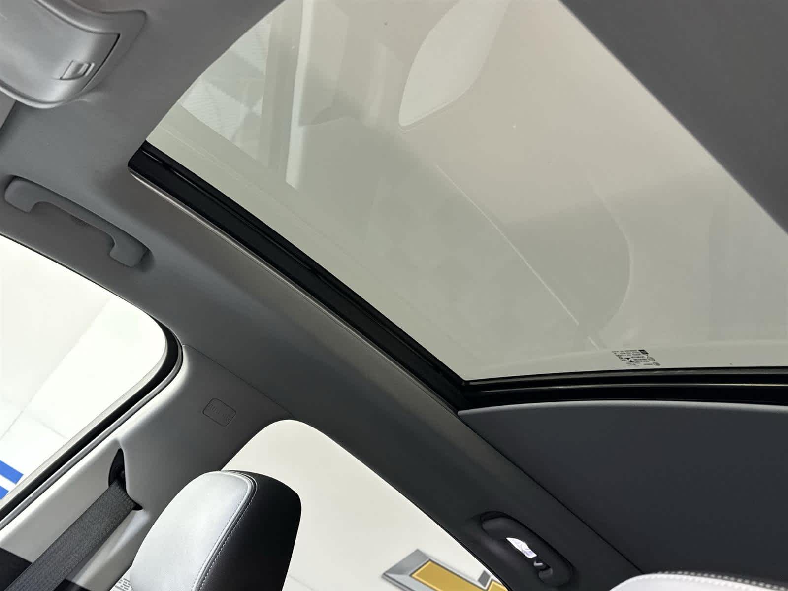 Thumbnail: 2019 Chevrolet Equinox - 14